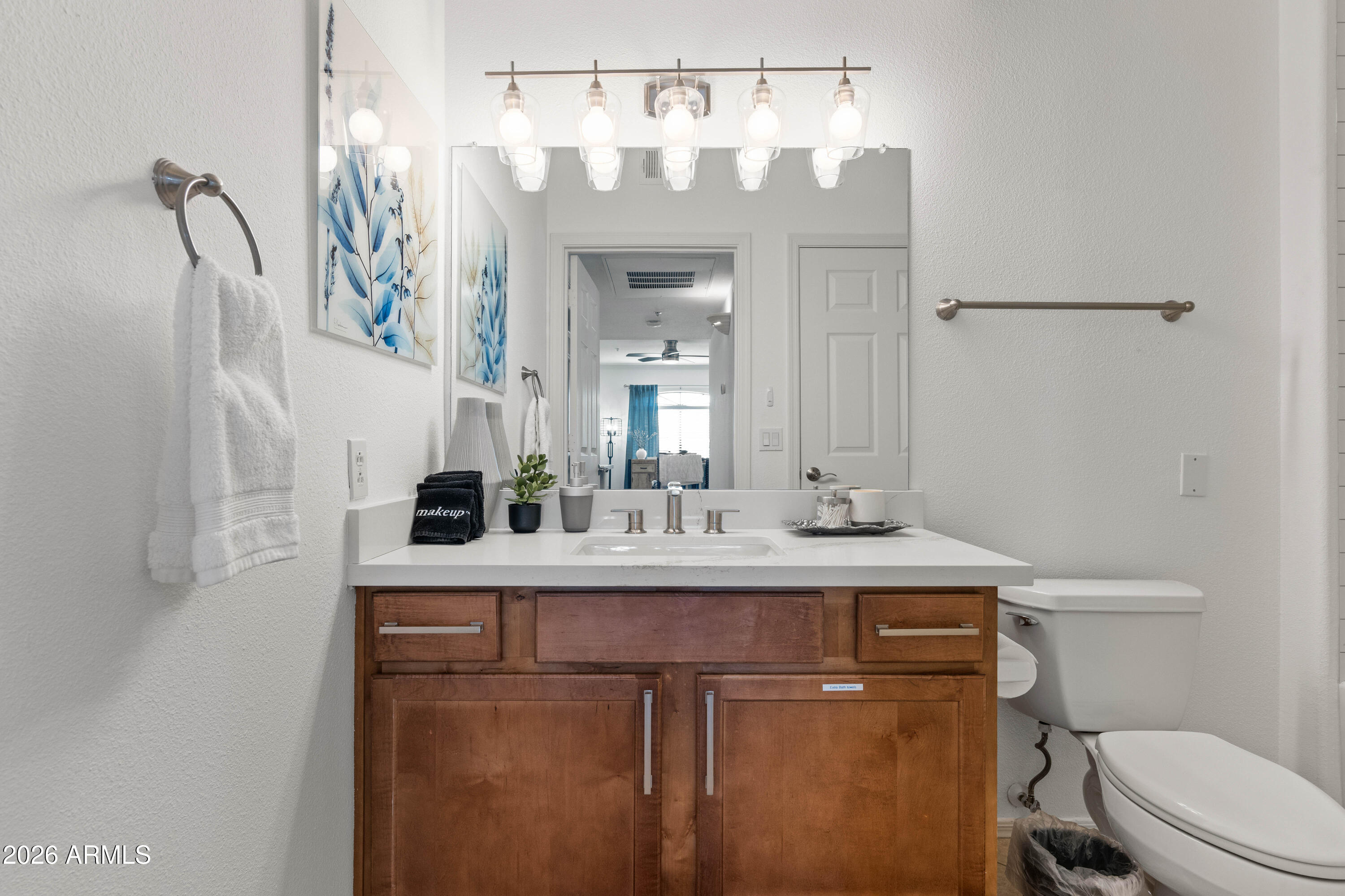 SIGNATURE SCOTTSDALE CONDOMINIUM - Residential