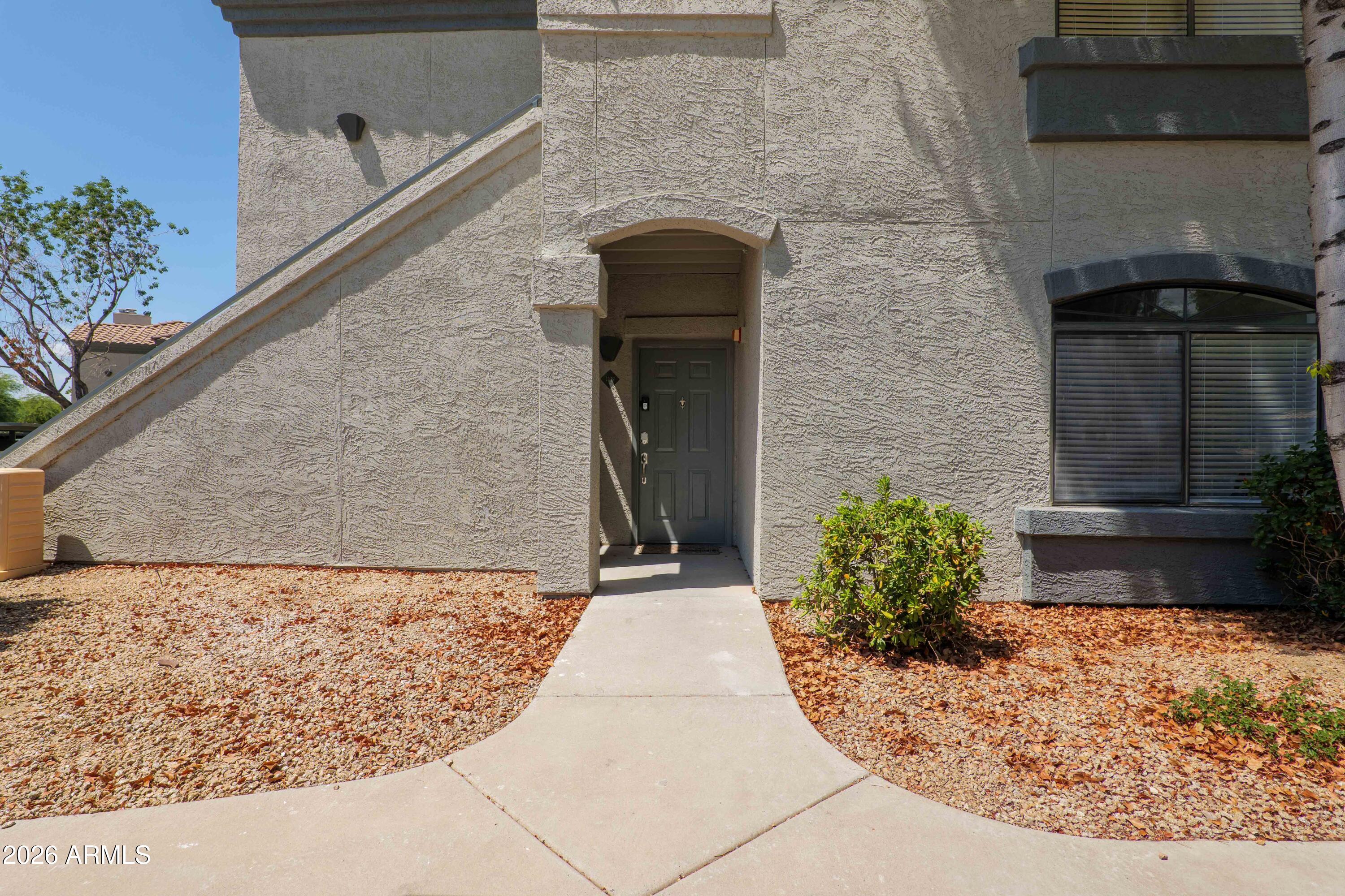 SIGNATURE SCOTTSDALE CONDOMINIUM - Residential