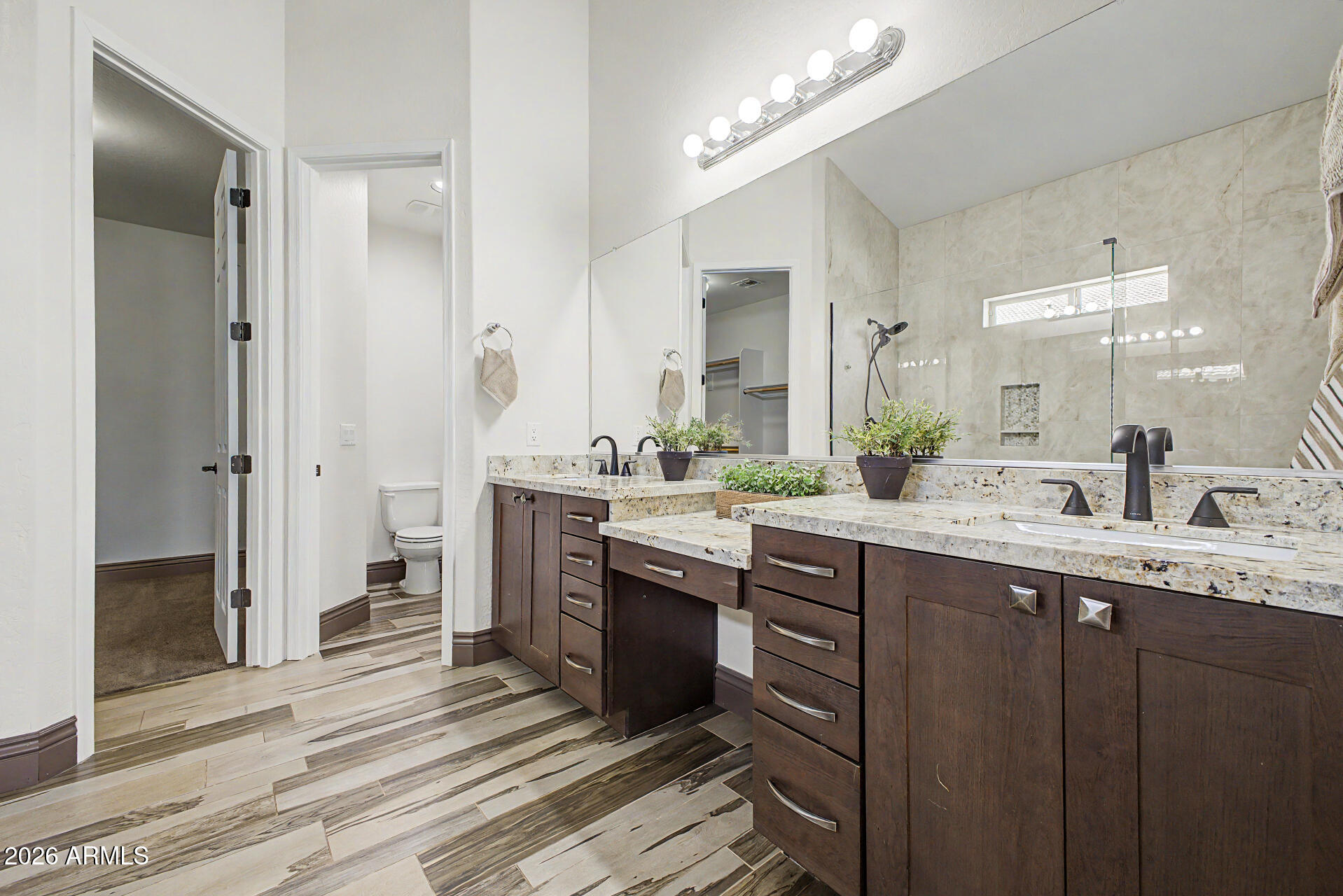 LA JARA ESTATES REPLAT - Residential