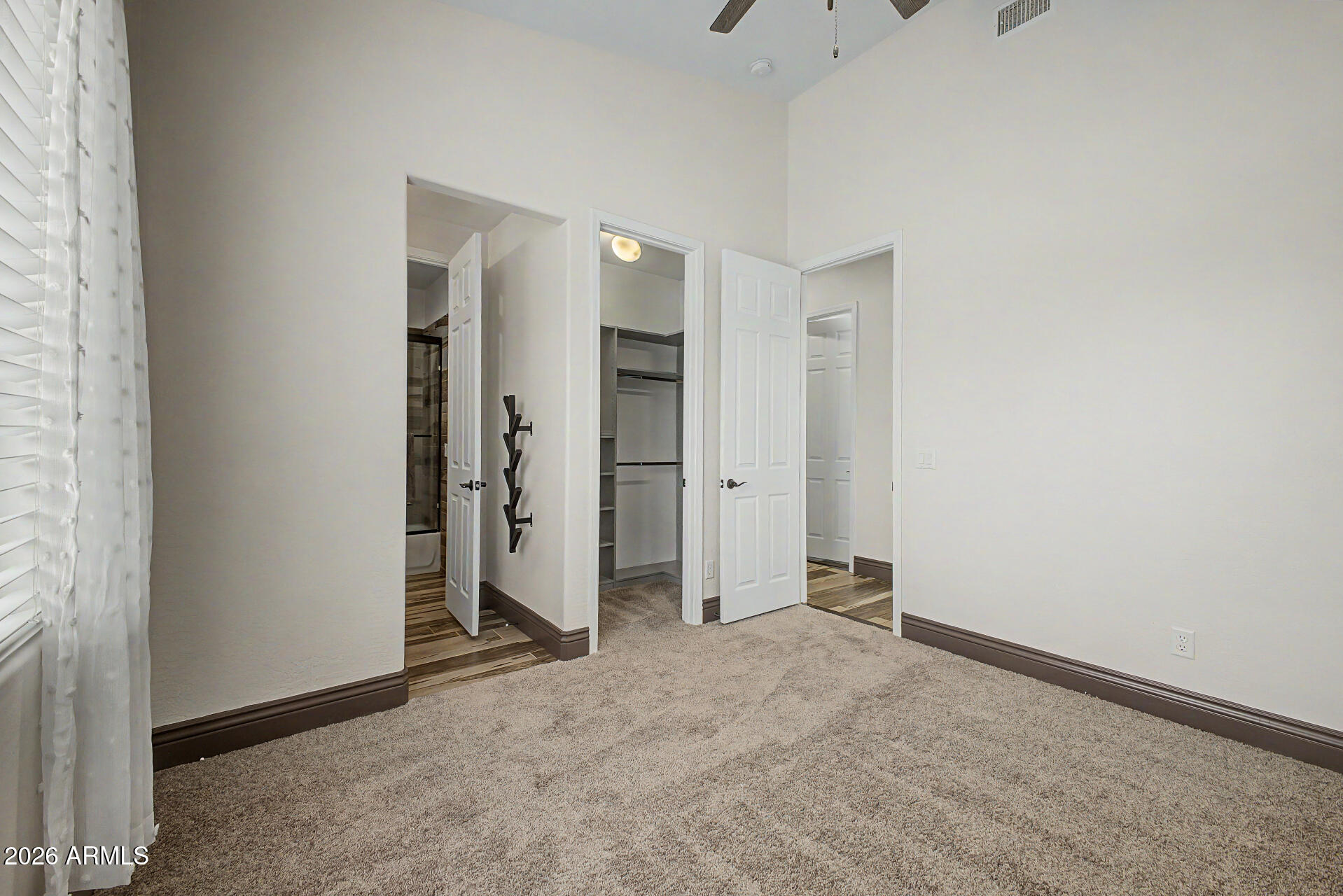 LA JARA ESTATES REPLAT - Residential