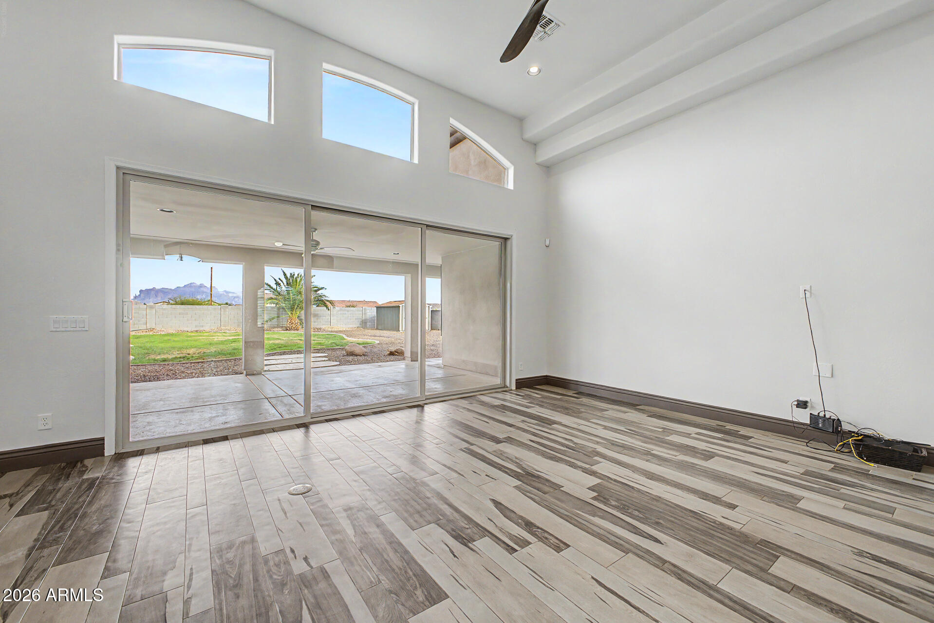 LA JARA ESTATES REPLAT - Residential