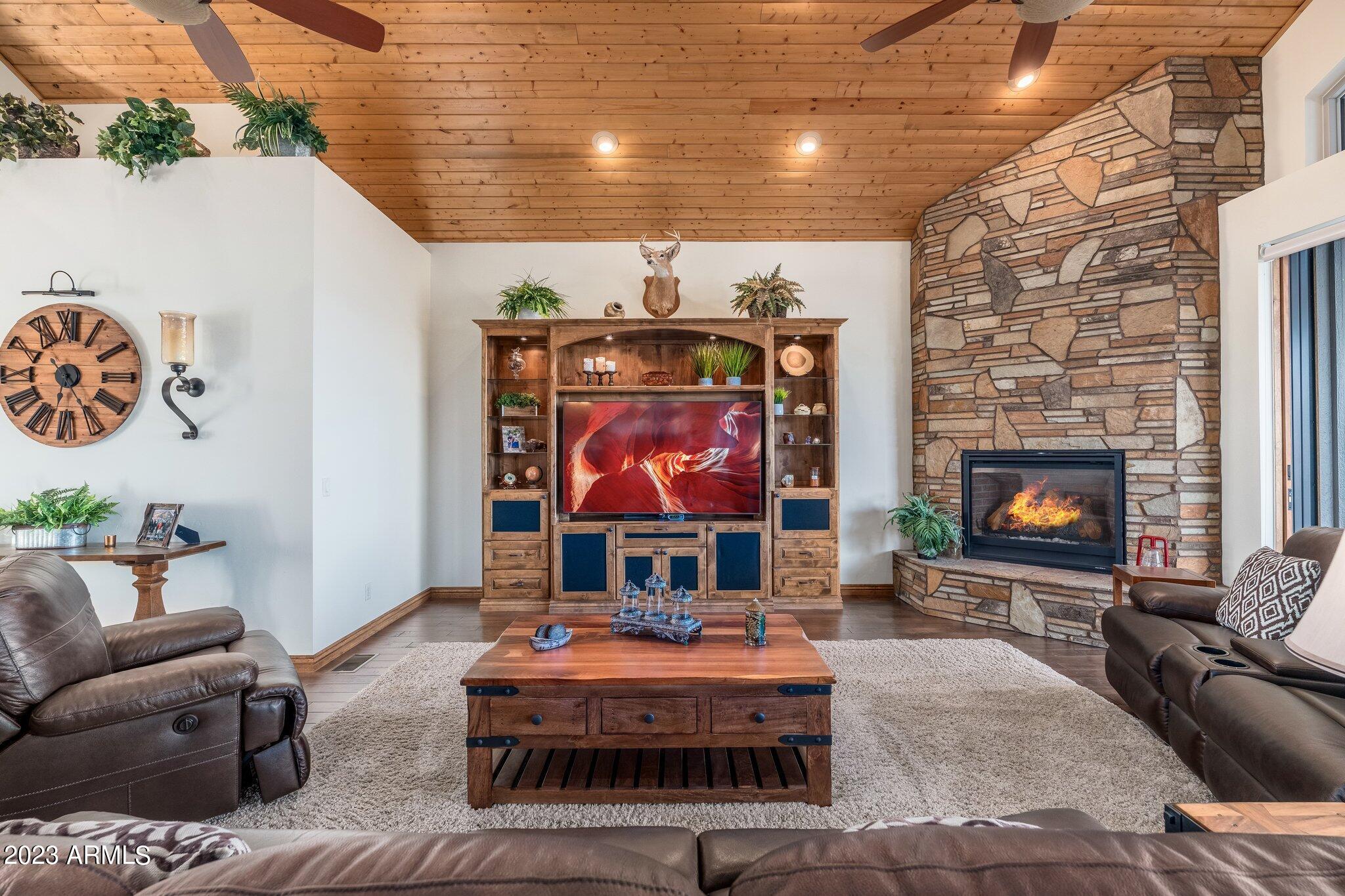 Chaparral Pines - Residential