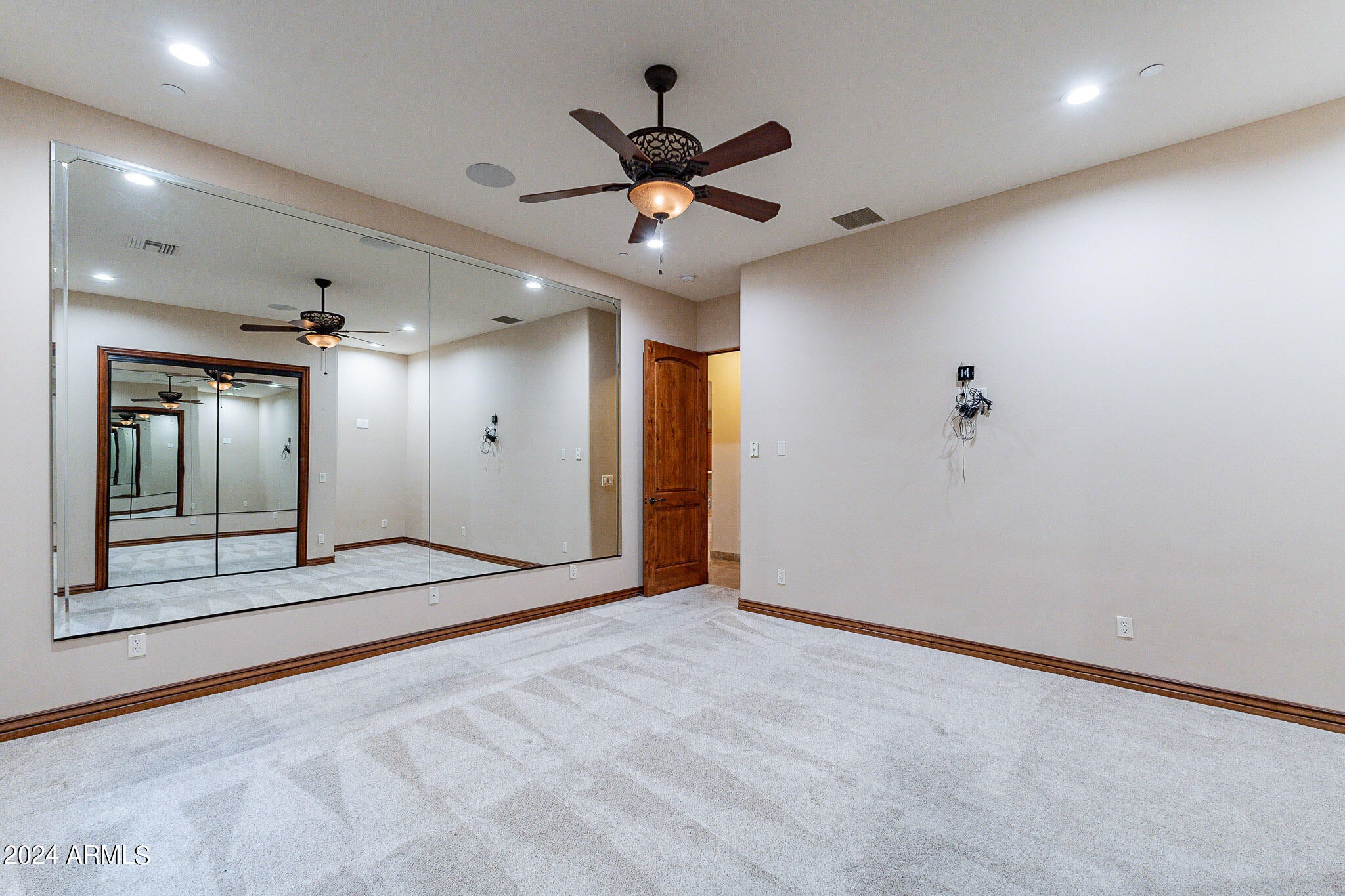 CIRCLE G 2 - Residential