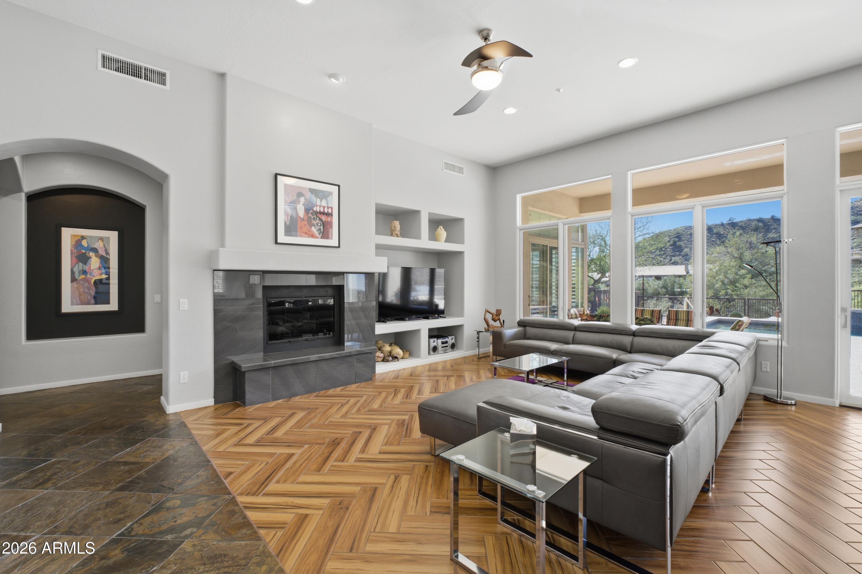 HIDDEN HILLS PHASE 2 UNIT 1 - Residential