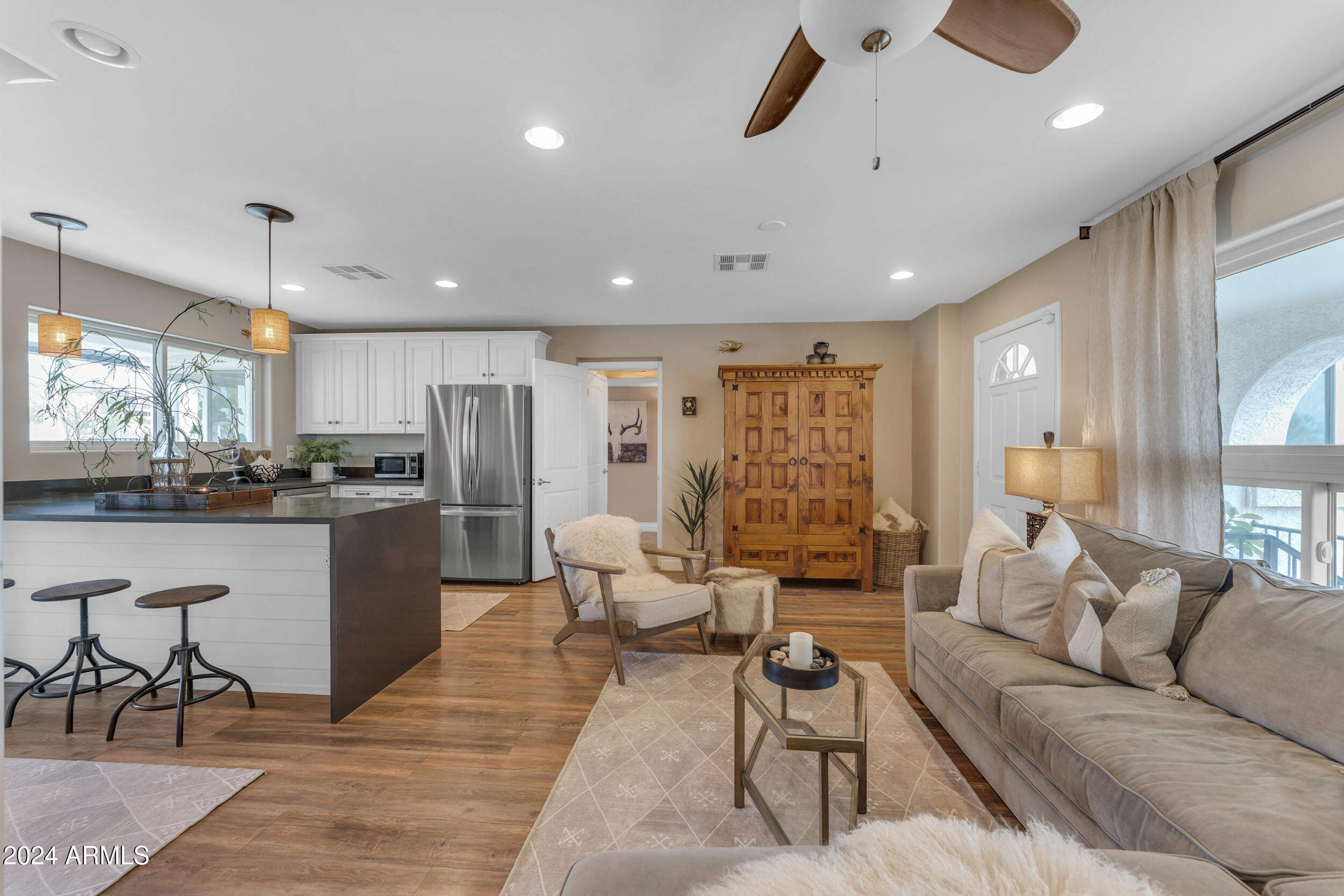 METES AND BOUNDS - Residential