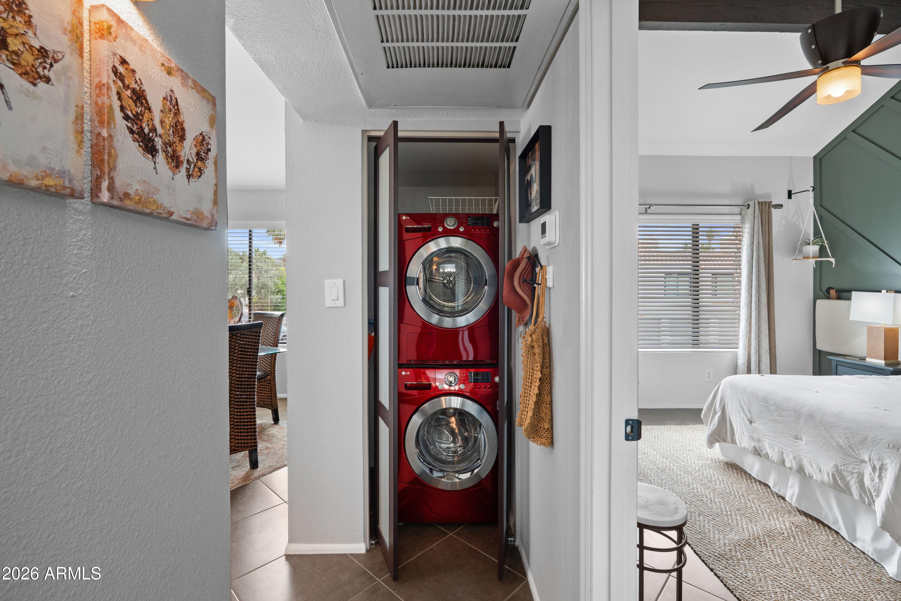 VENETIAN CONDOMINIUM PHASE 2 - Residential