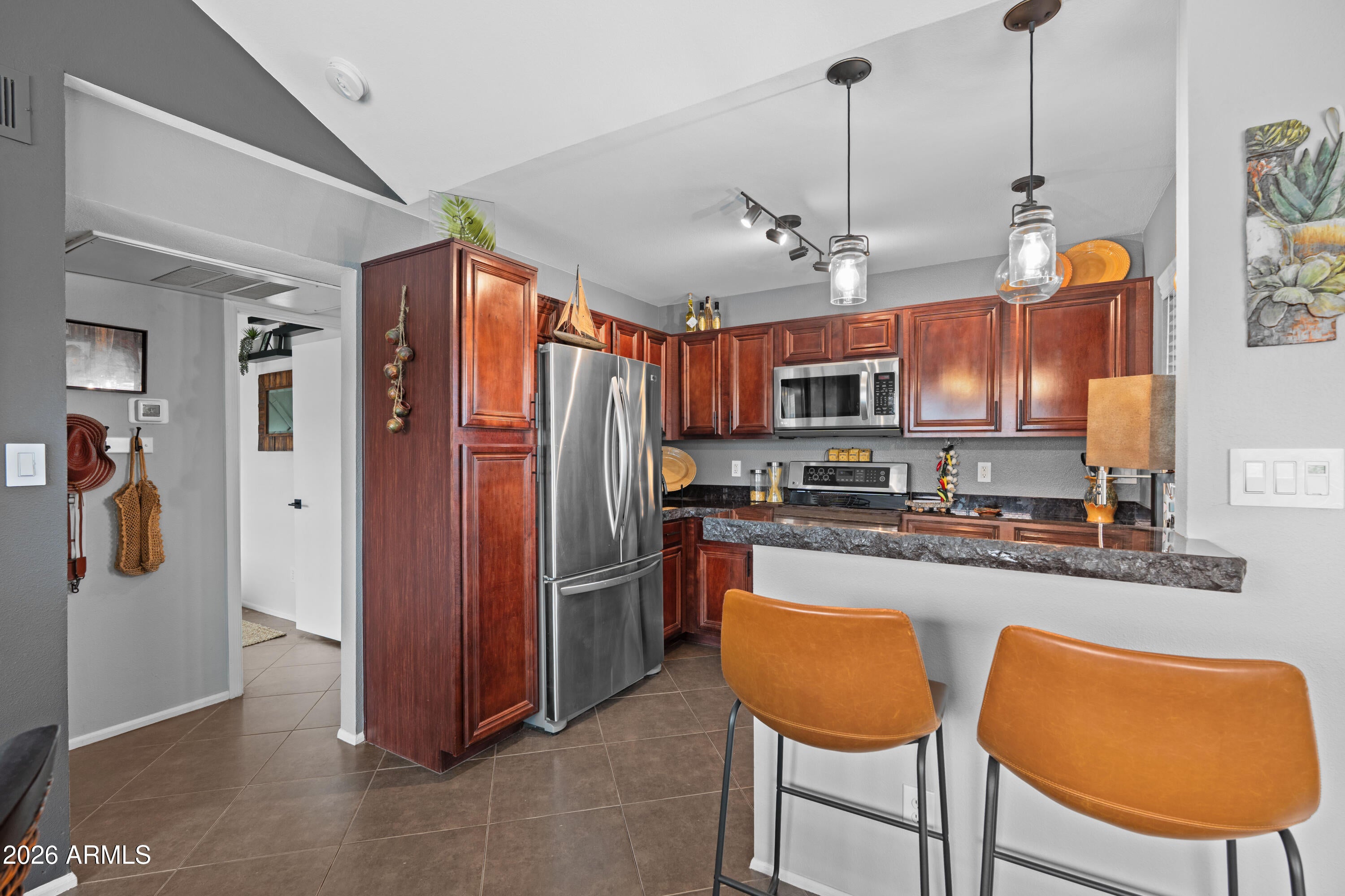 VENETIAN CONDOMINIUM PHASE 2 - Residential