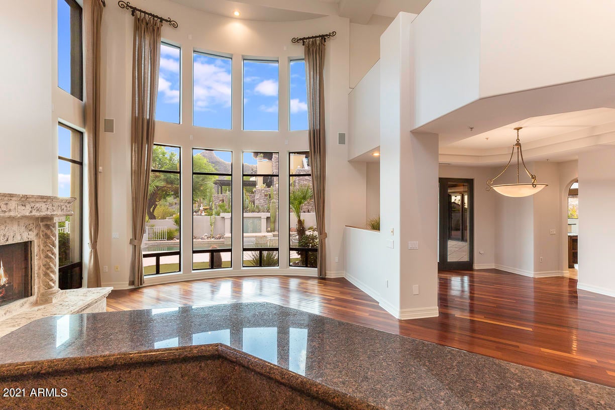 PHOENIX MOUNTAIN PRESERVE ESTATES - Residential