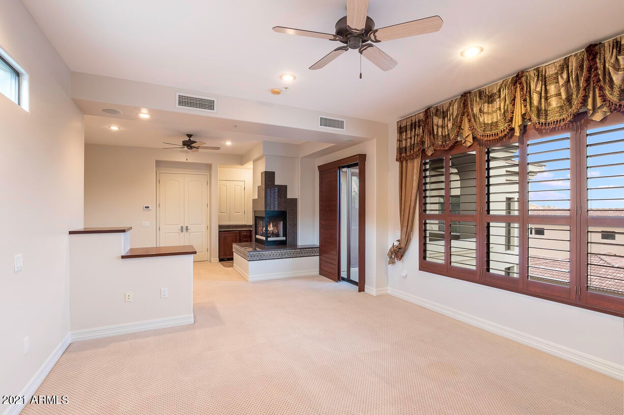 PHOENIX MOUNTAIN PRESERVE ESTATES - Residential
