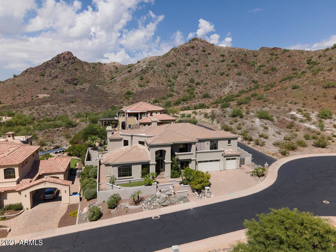 PHOENIX MOUNTAIN PRESERVE ESTATES - Residential