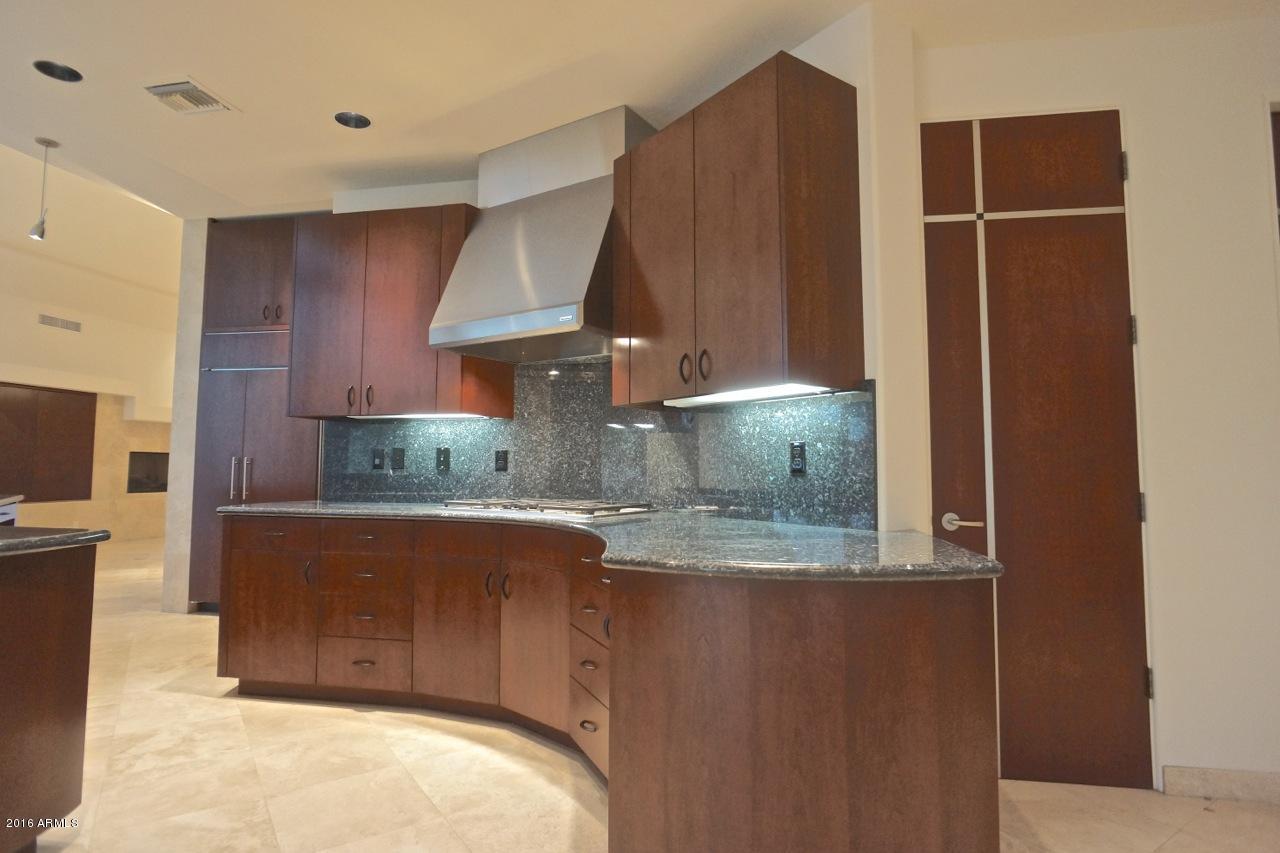 BILTMORE MOUNTAIN ESTATES LOT 1-39 TR A-H J K - Residential