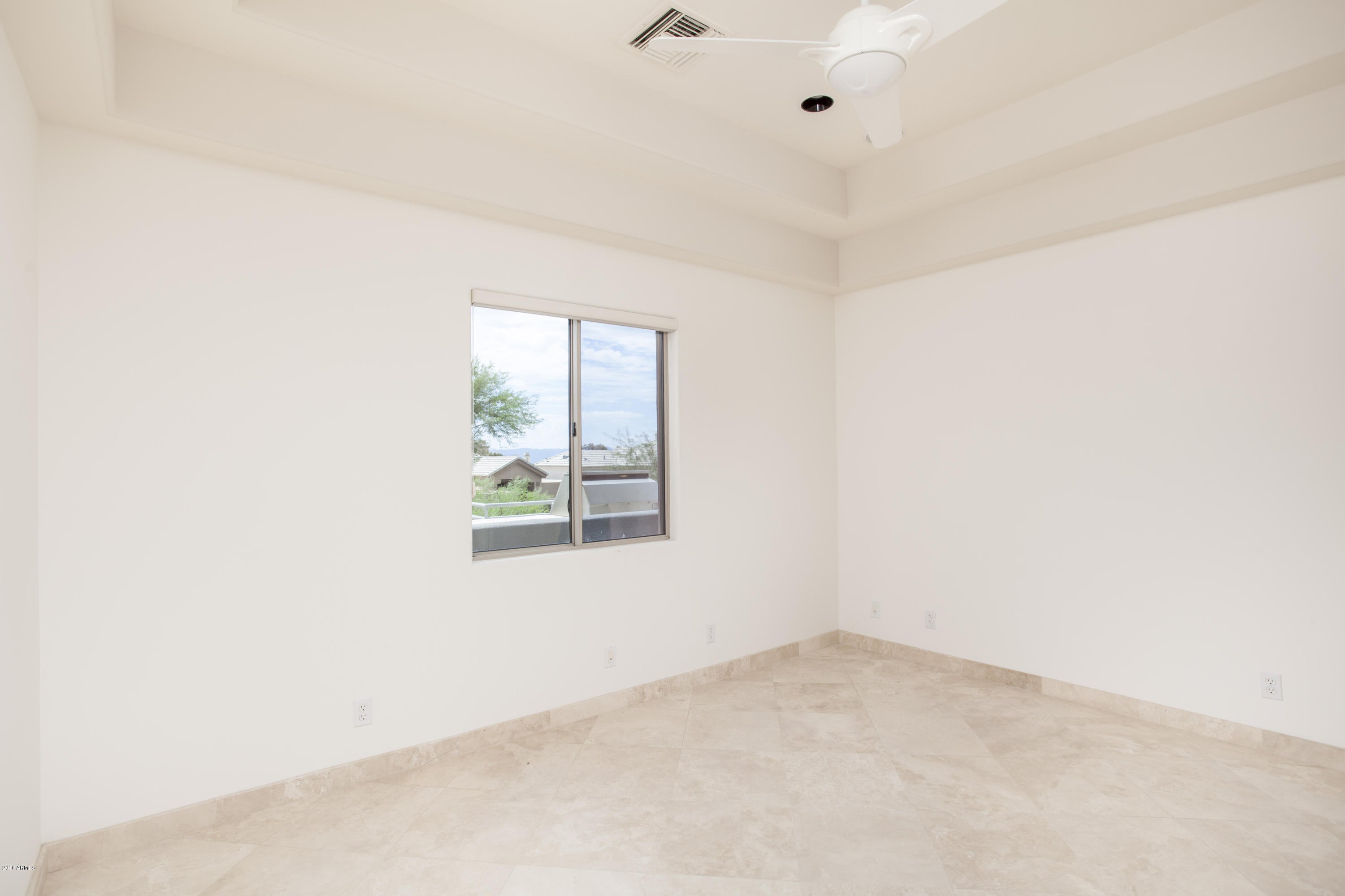 BILTMORE MOUNTAIN ESTATES LOT 1-39 TR A-H J K - Residential