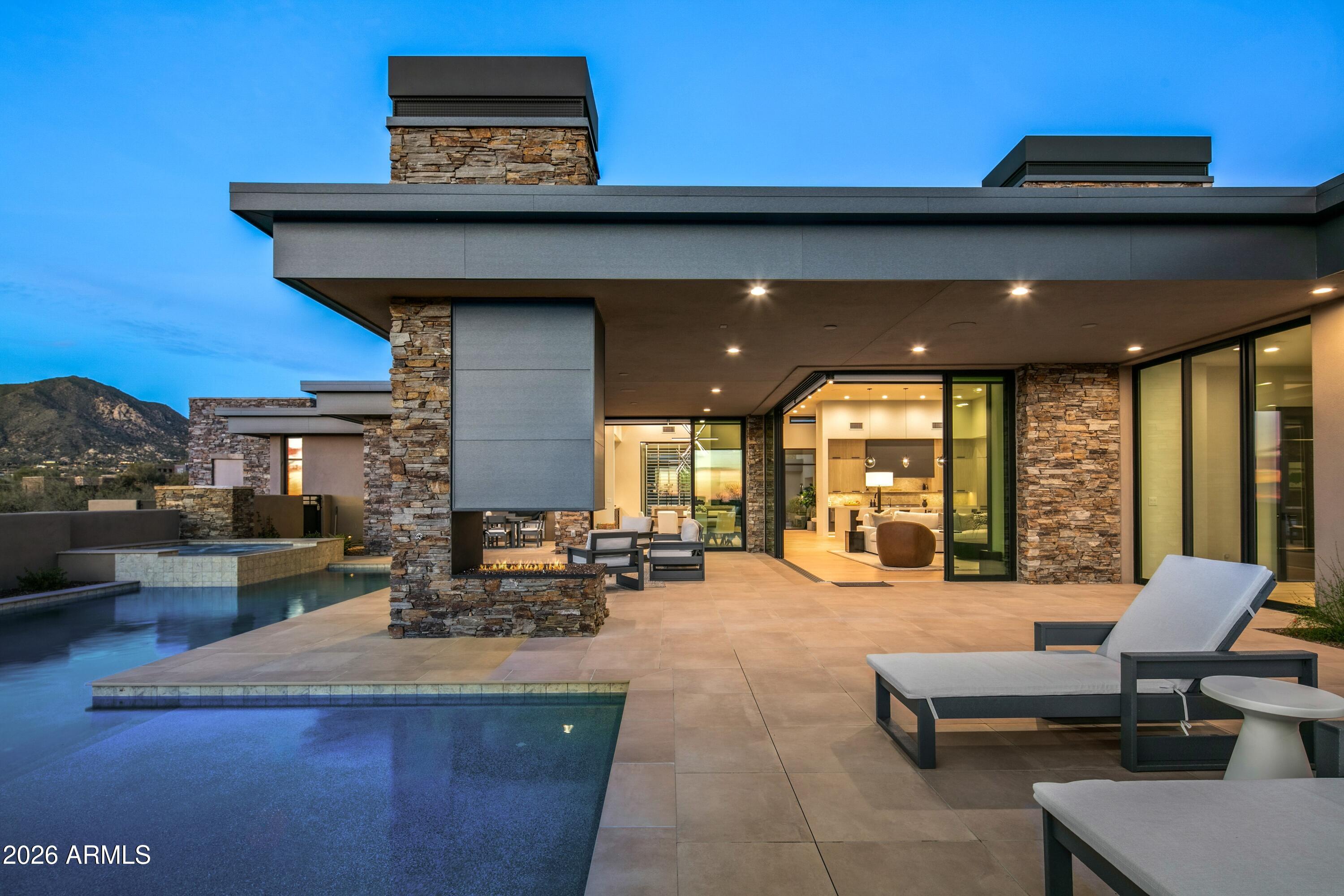 DESERT MOUNTAIN - Residential