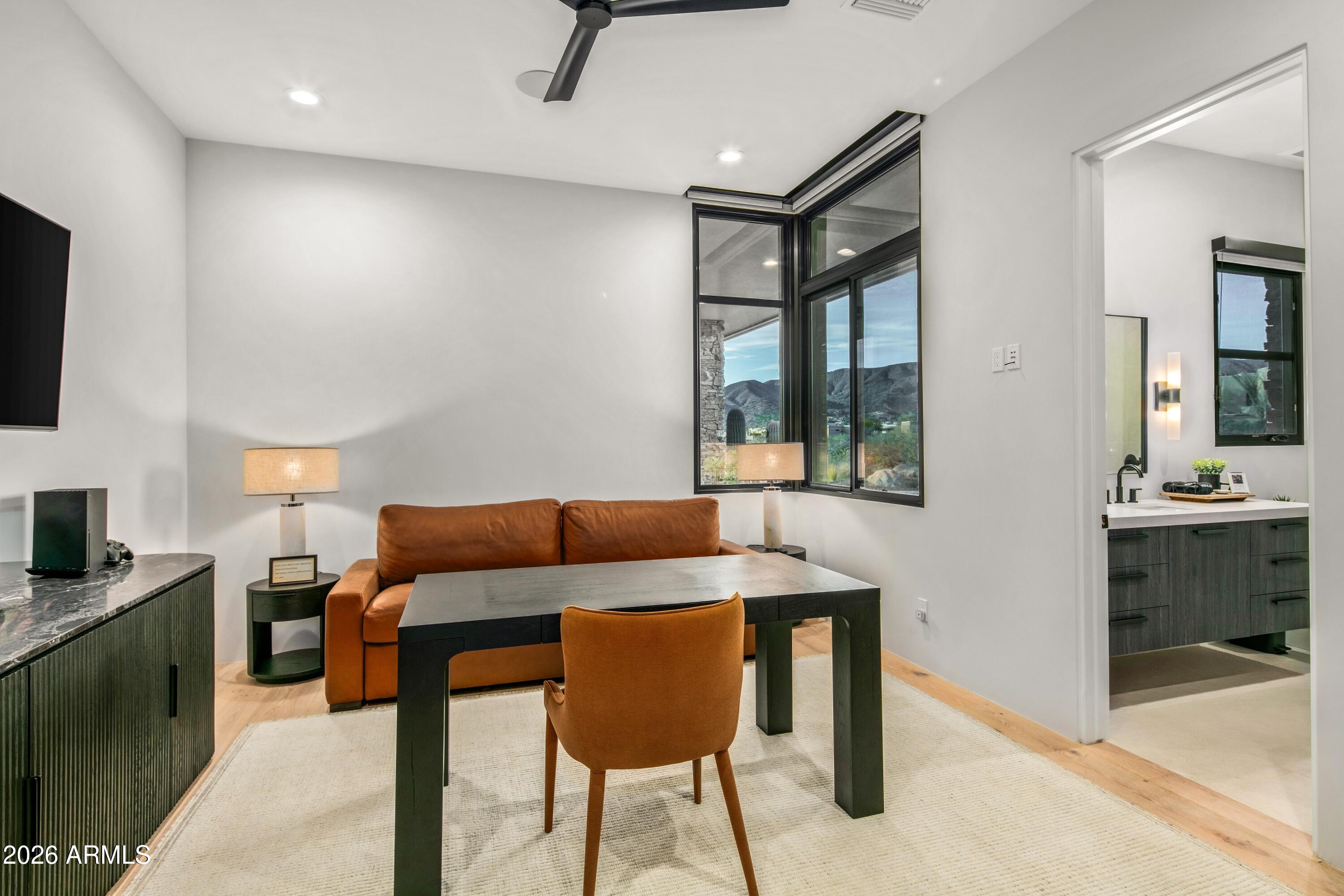 DESERT MOUNTAIN - Residential