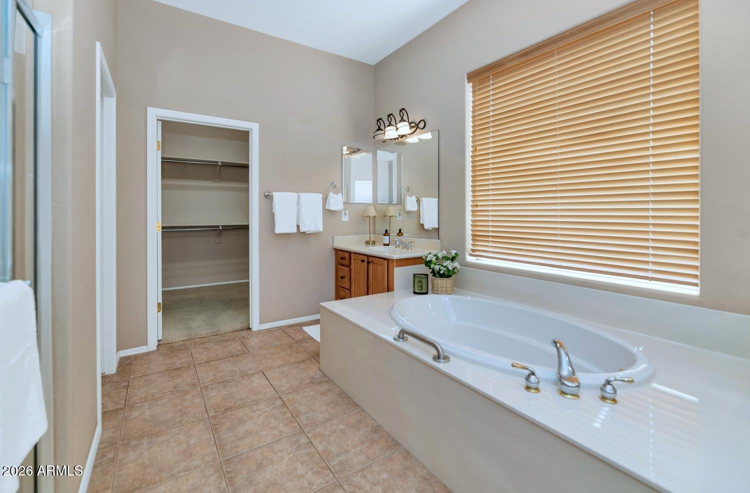 ANTHEM COUNTRY CLUB - Residential