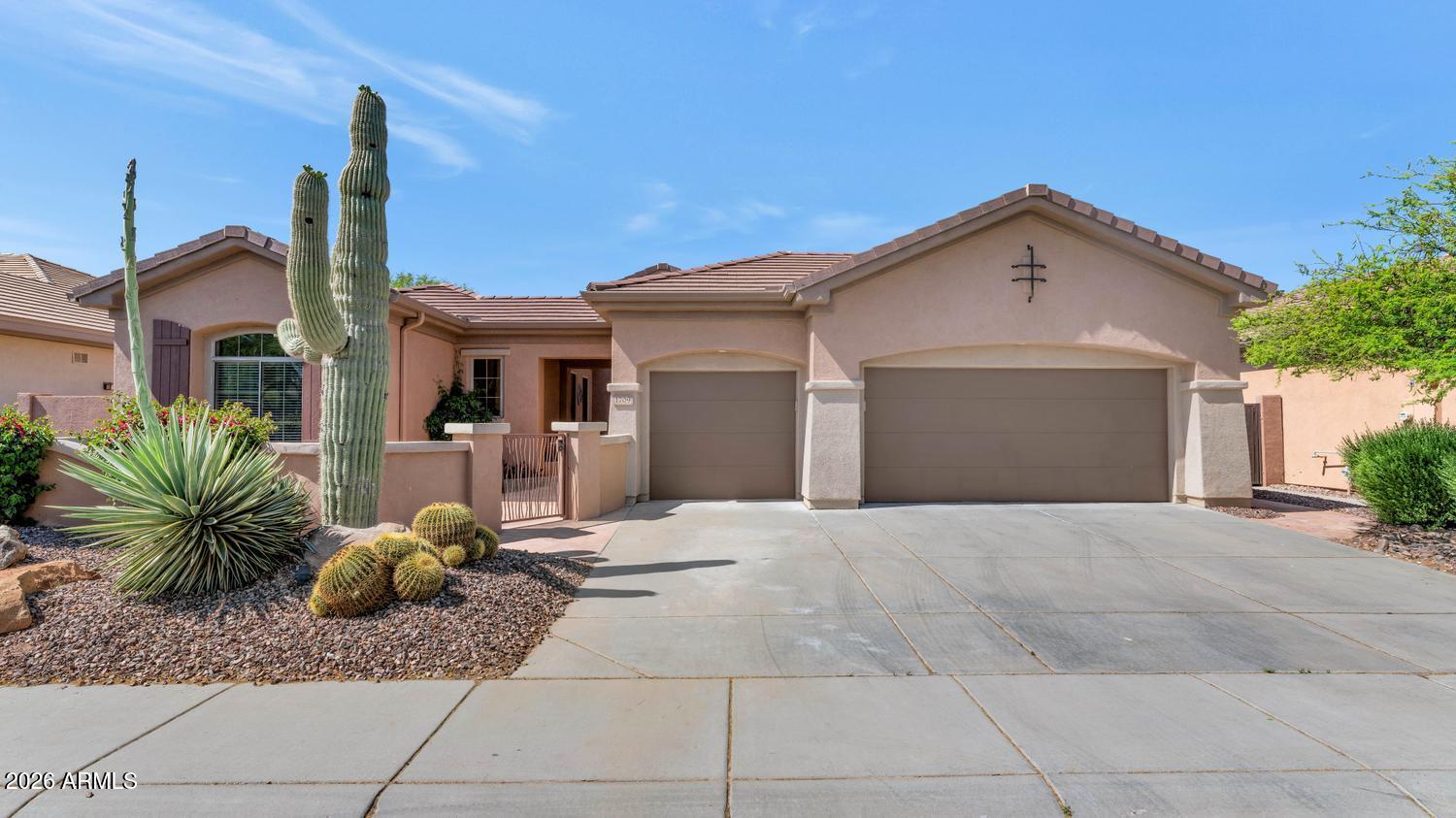 ANTHEM COUNTRY CLUB - Residential