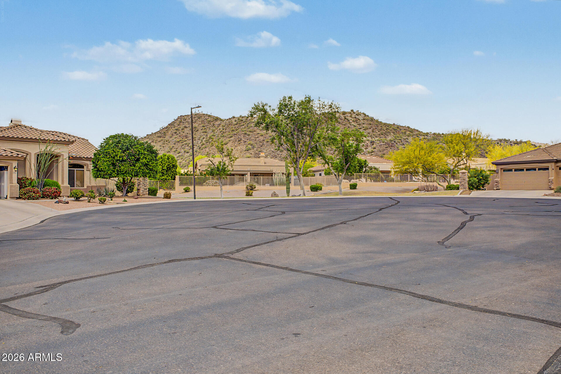 SAGUARO MOUNTAIN - Residential