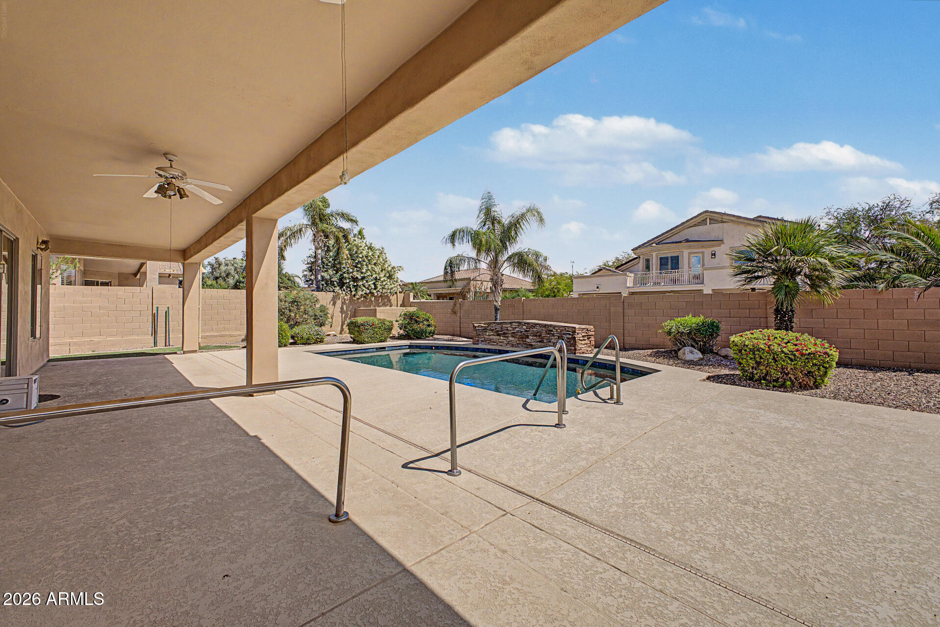 SAGUARO MOUNTAIN - Residential