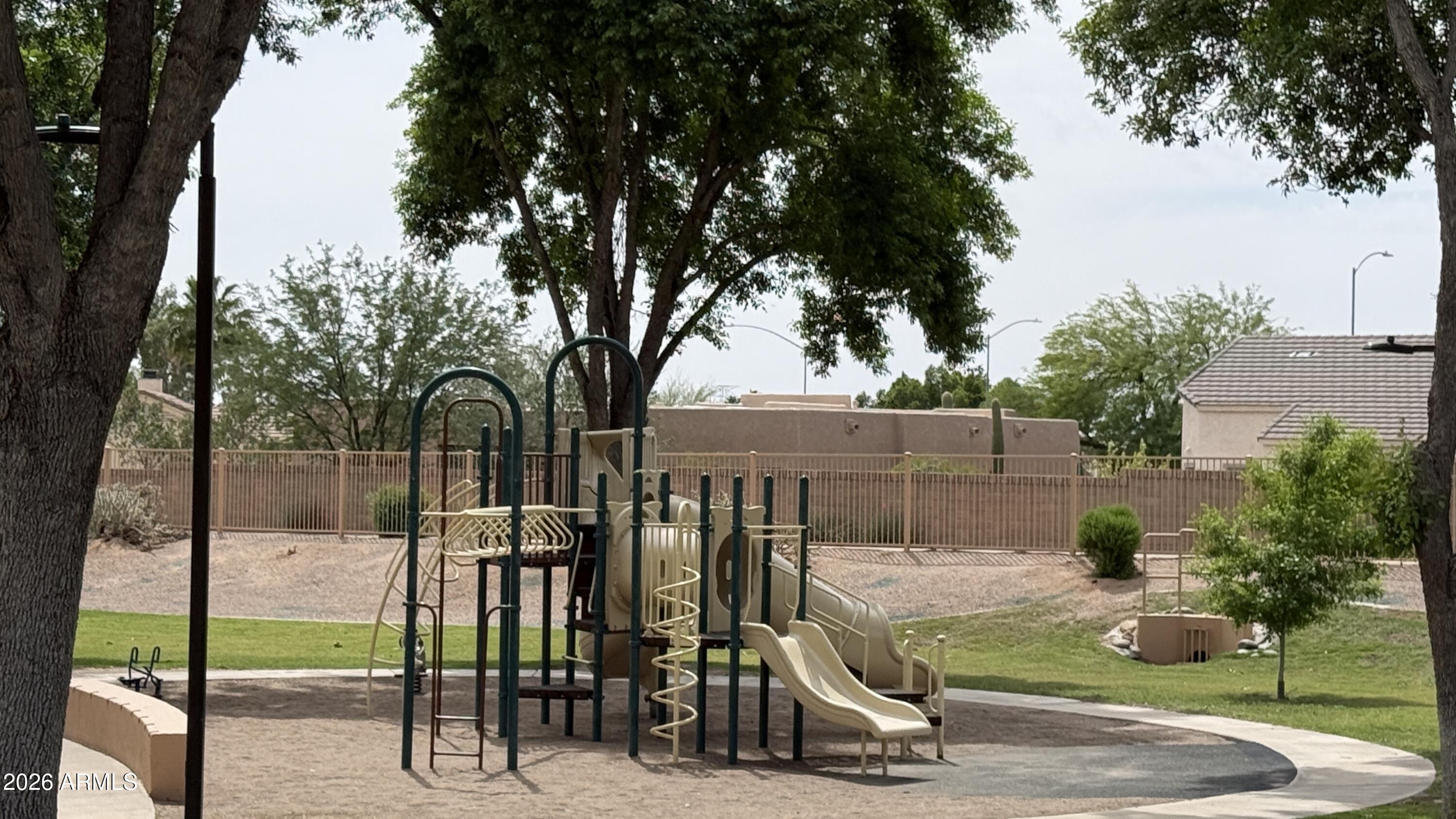 SAGUARO MOUNTAIN - Residential