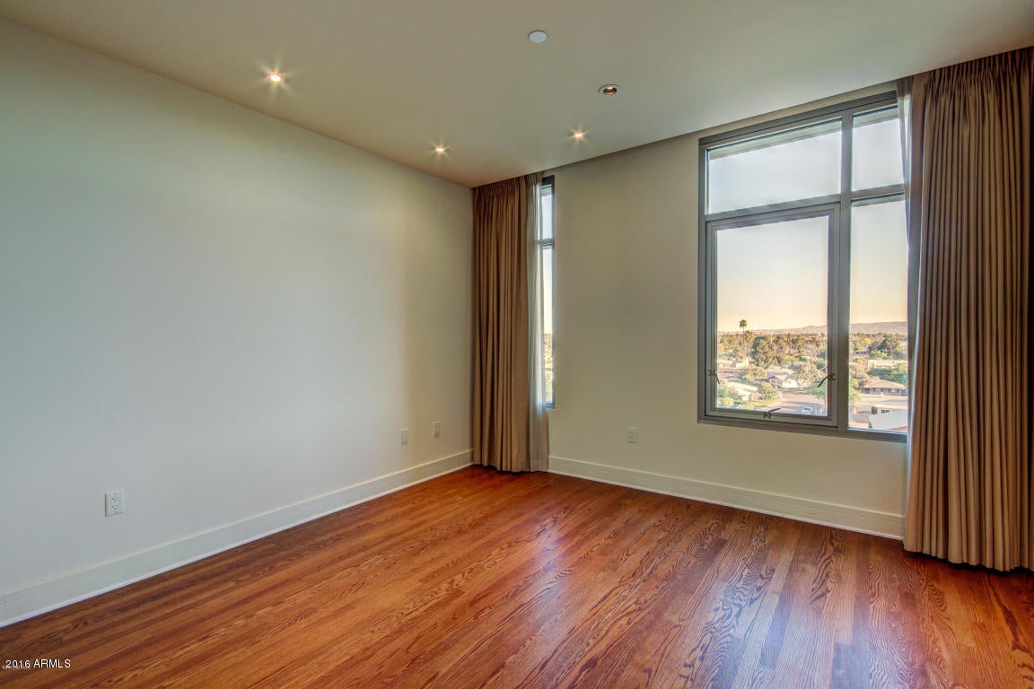 ESPLANADE PLACE CONDOMINIUM AMD - Residential