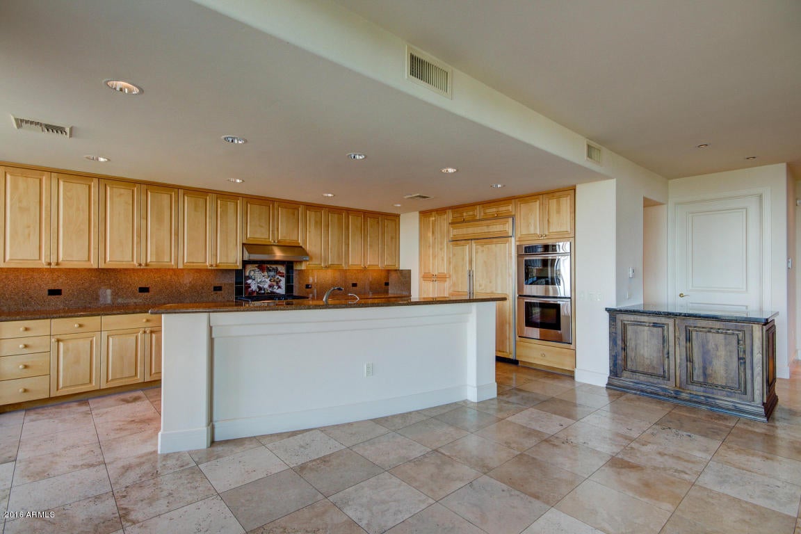 ESPLANADE PLACE CONDOMINIUM AMD - Residential