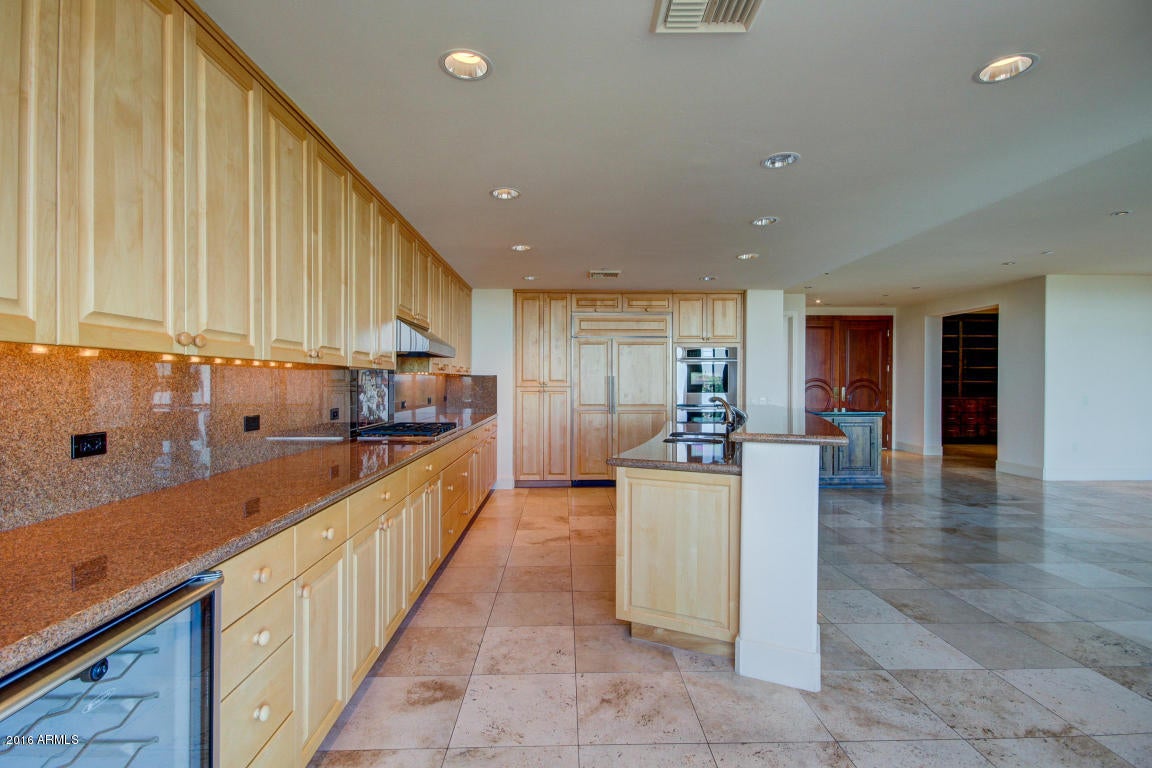 ESPLANADE PLACE CONDOMINIUM AMD - Residential