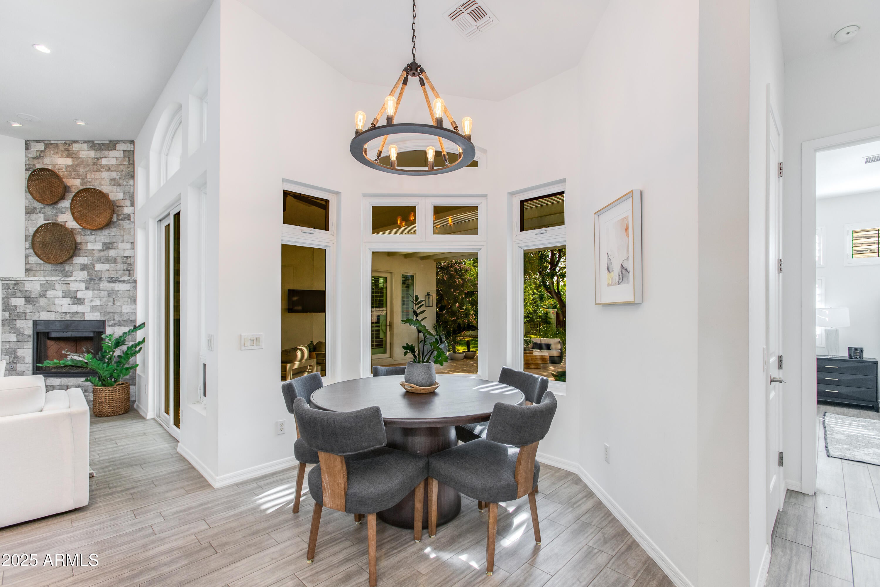RANCHO VENTURA TR 20 - Residential