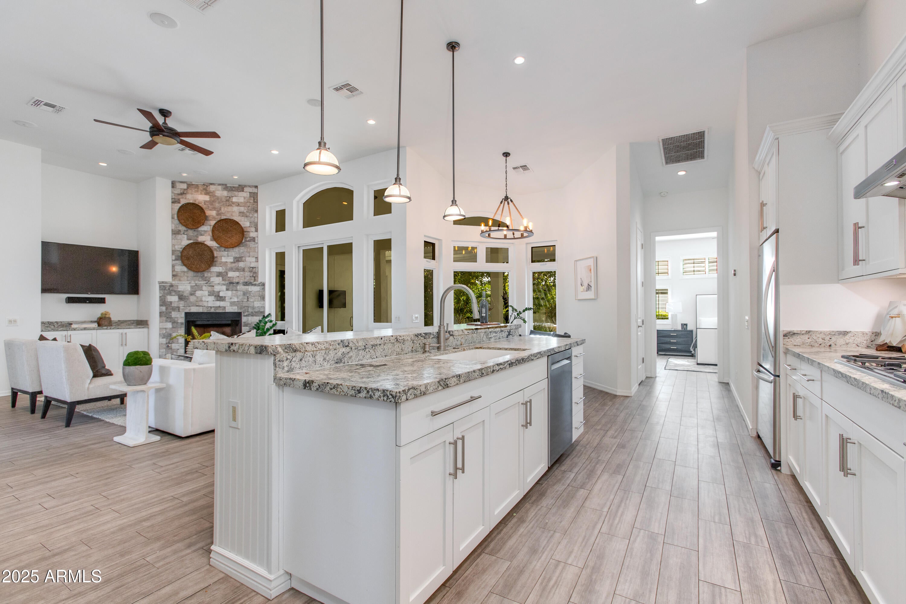 RANCHO VENTURA TR 20 - Residential
