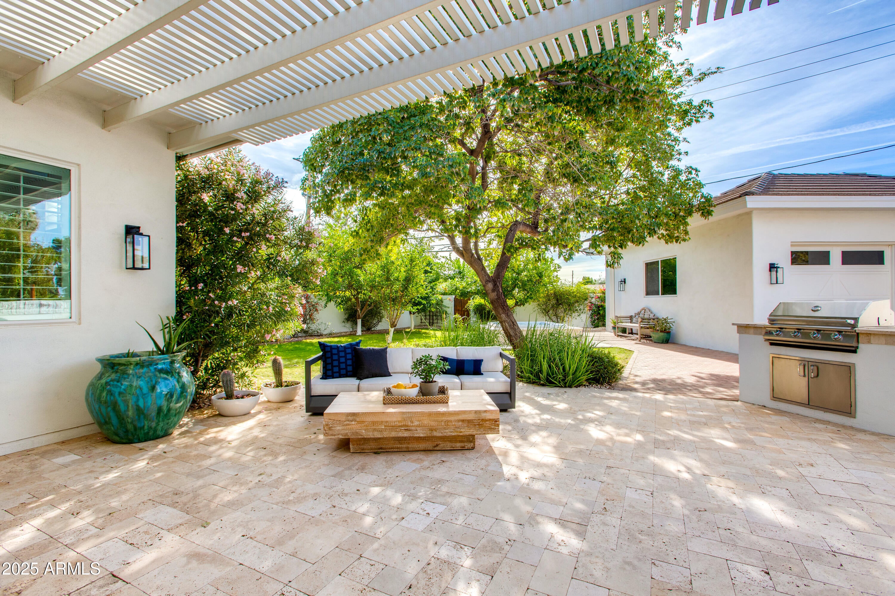 RANCHO VENTURA TR 20 - Residential