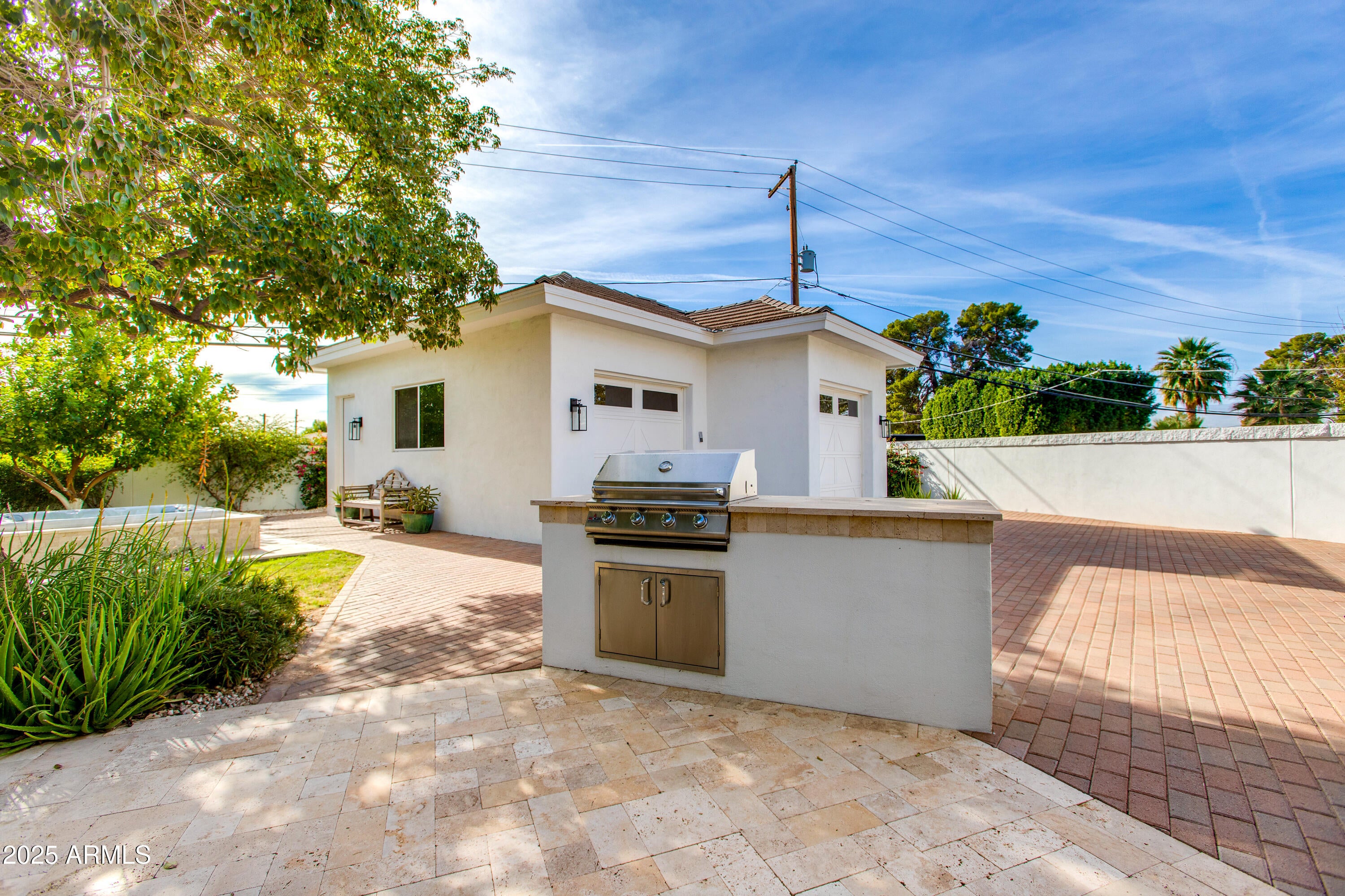 RANCHO VENTURA TR 20 - Residential