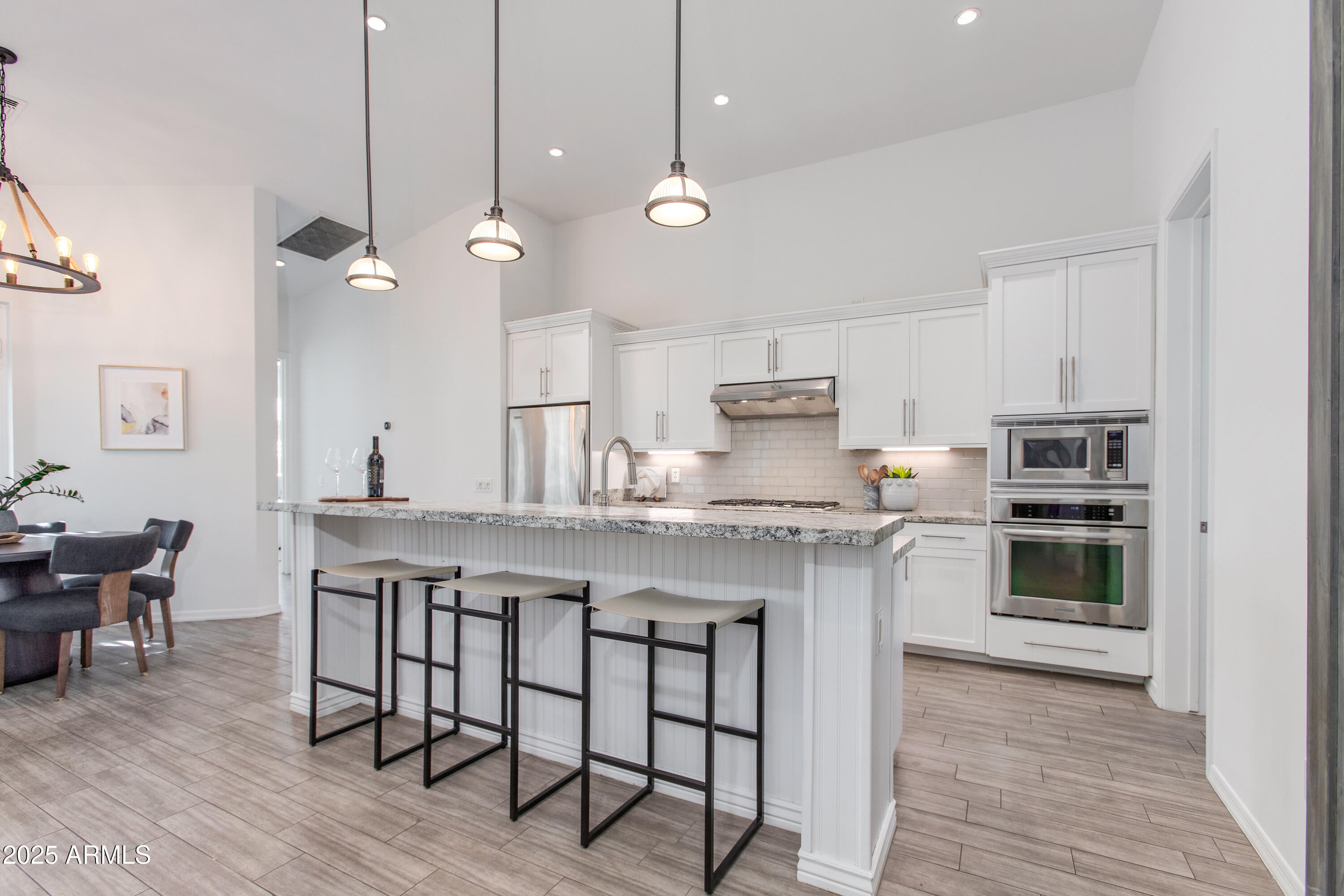 RANCHO VENTURA TR 20 - Residential