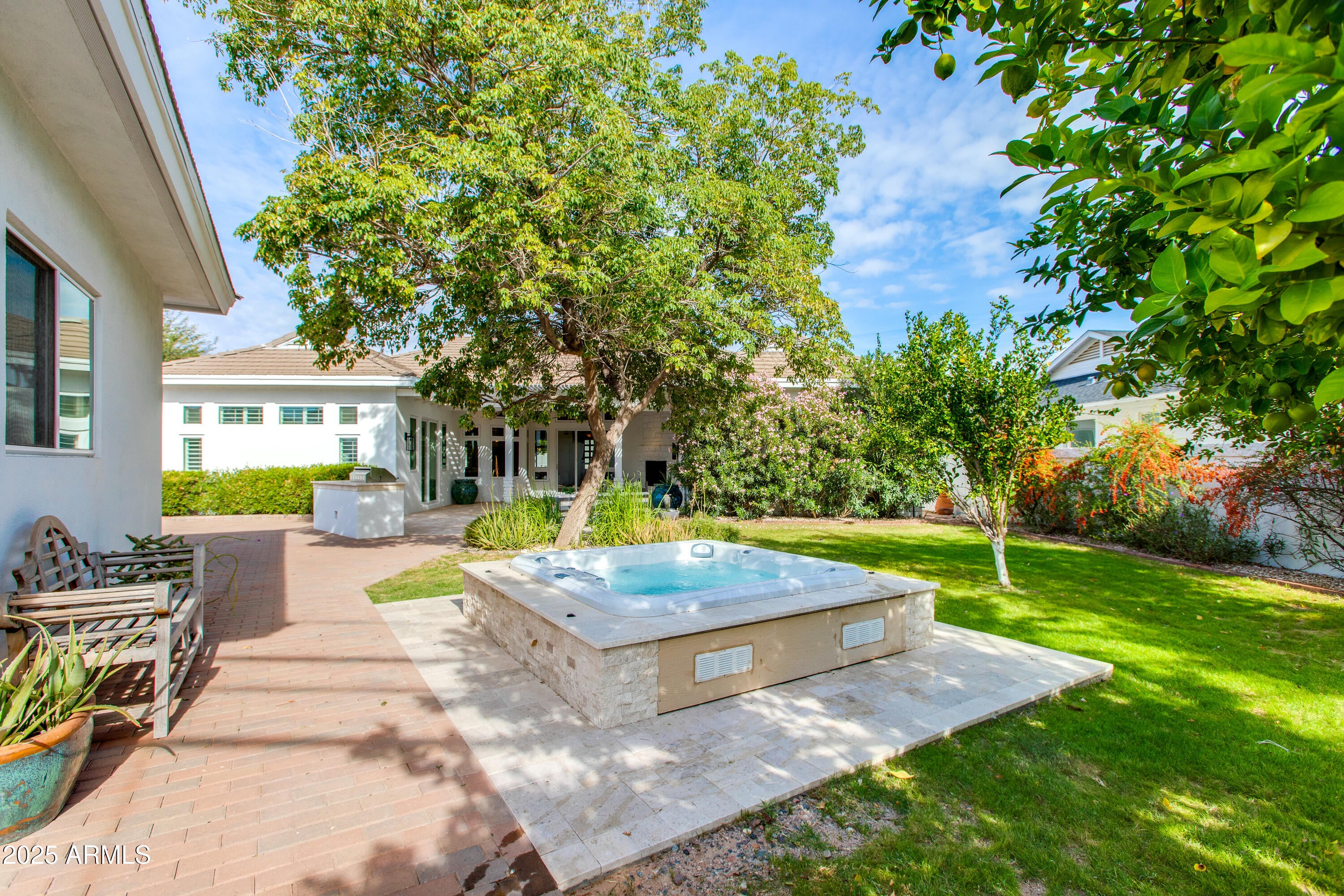 RANCHO VENTURA TR 20 - Residential