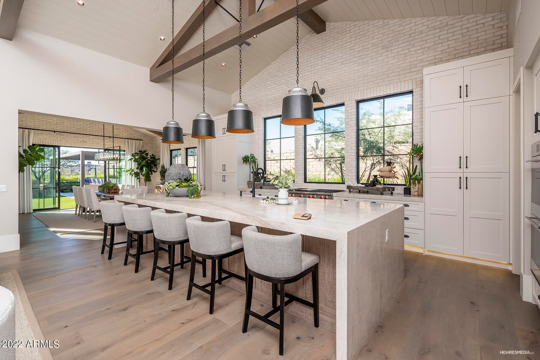 BRONCO ESTATES - Residential