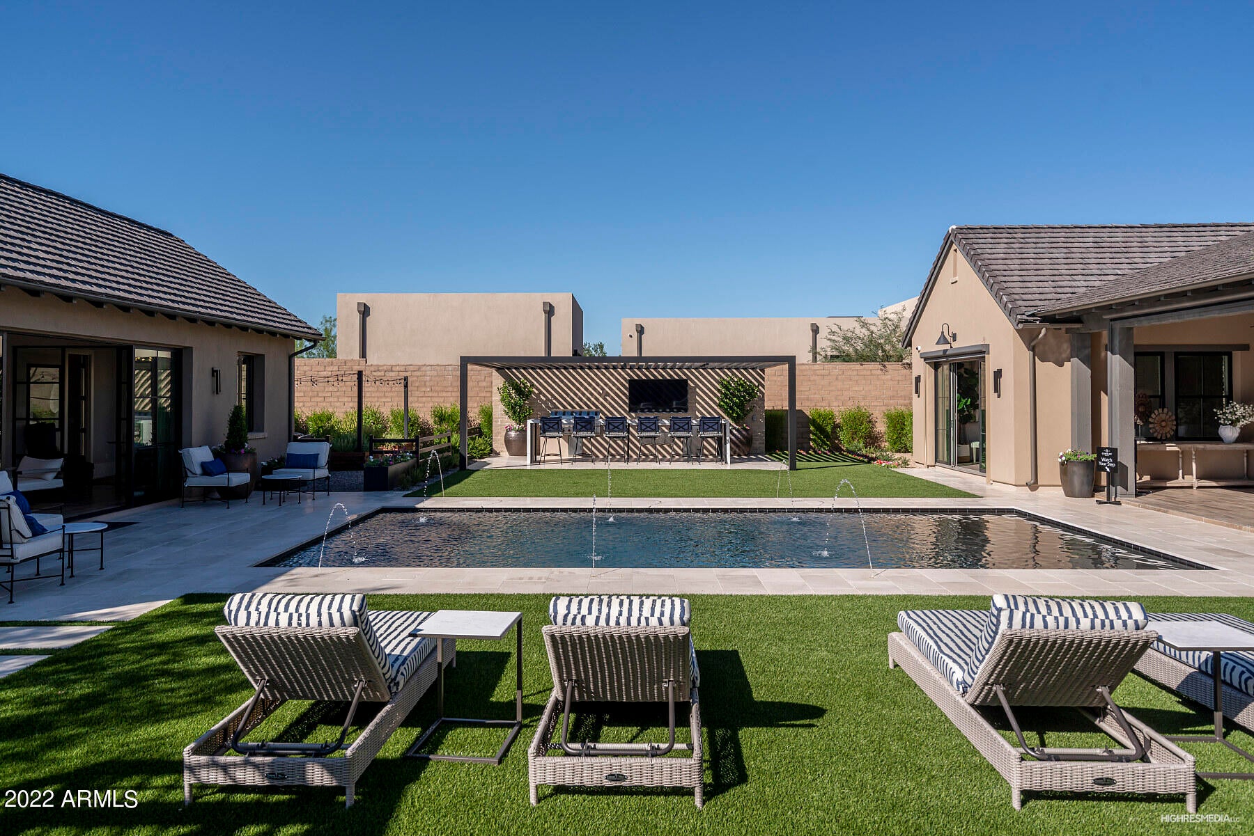 BRONCO ESTATES - Residential