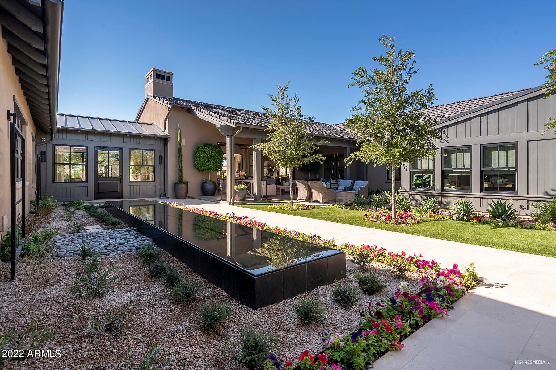 BRONCO ESTATES - Residential
