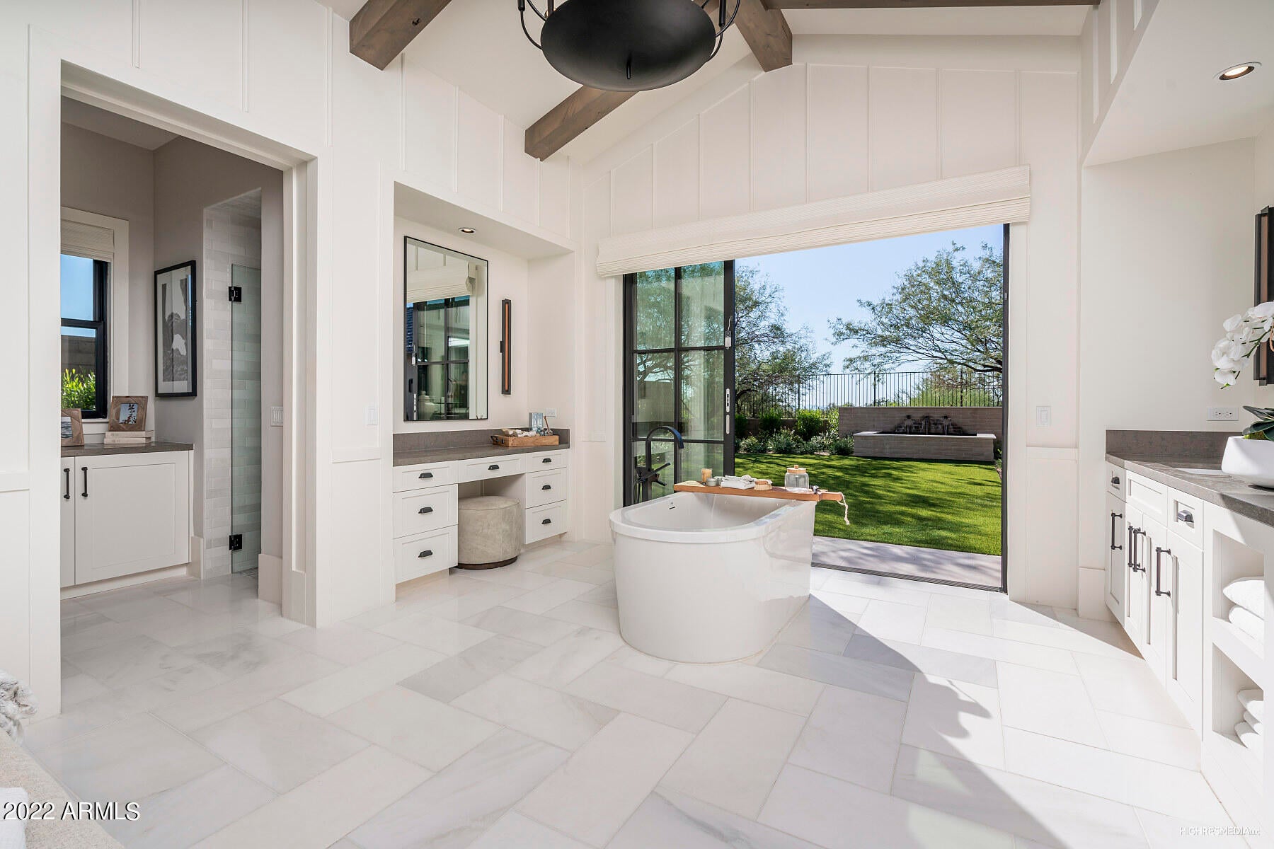 BRONCO ESTATES - Residential