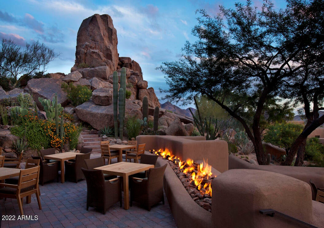 DESERT HIGHLANDS PHASE 1 - Residential