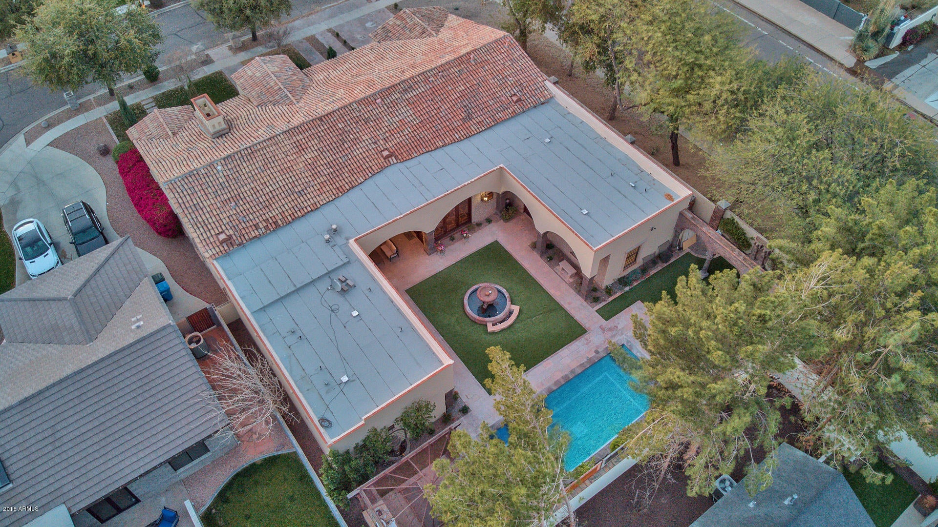SUSIE'S CIRCLE - Residential