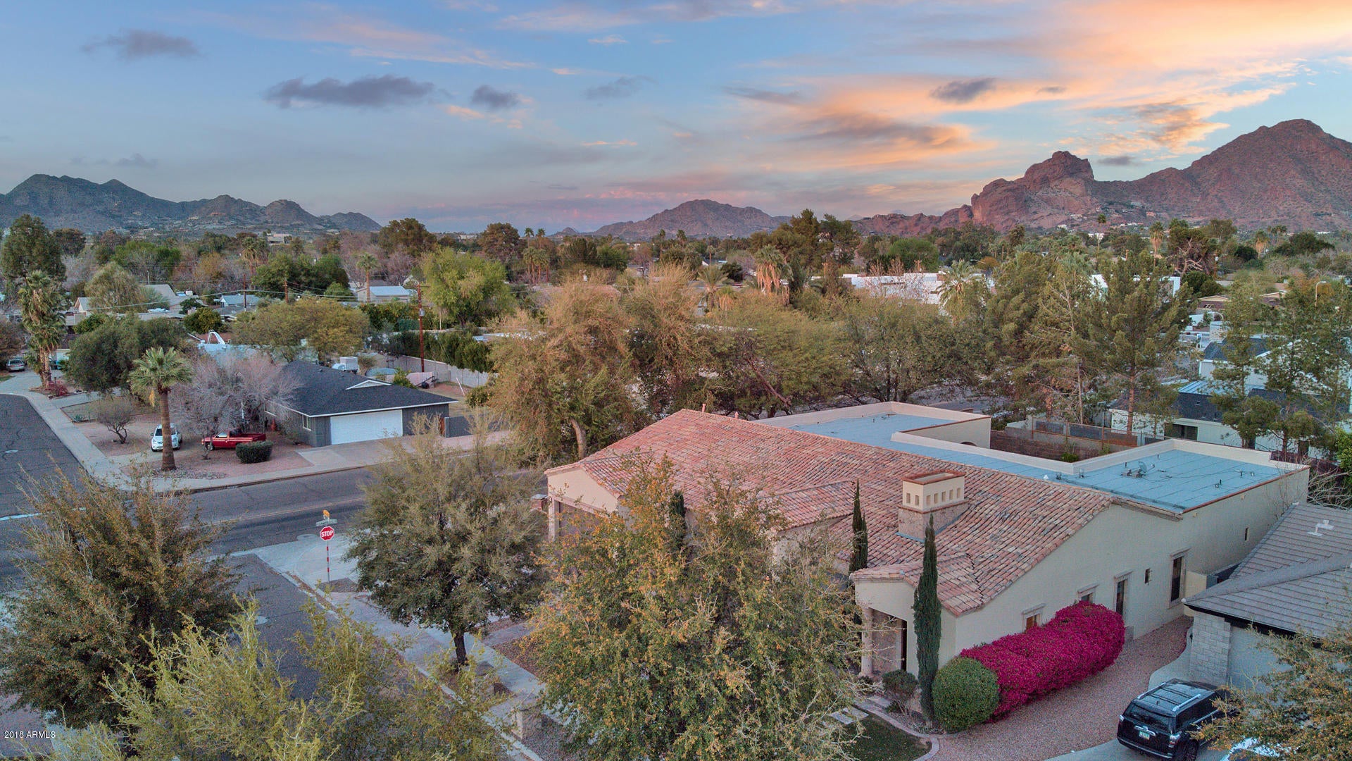 SUSIE'S CIRCLE - Residential