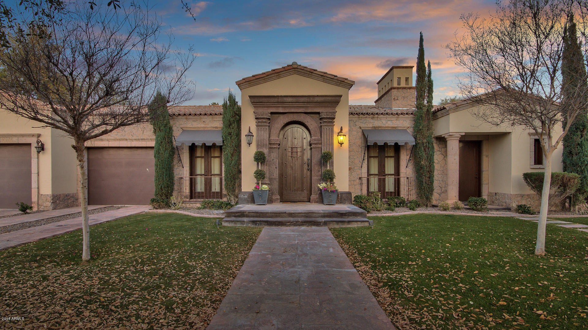 SUSIE'S CIRCLE - Residential