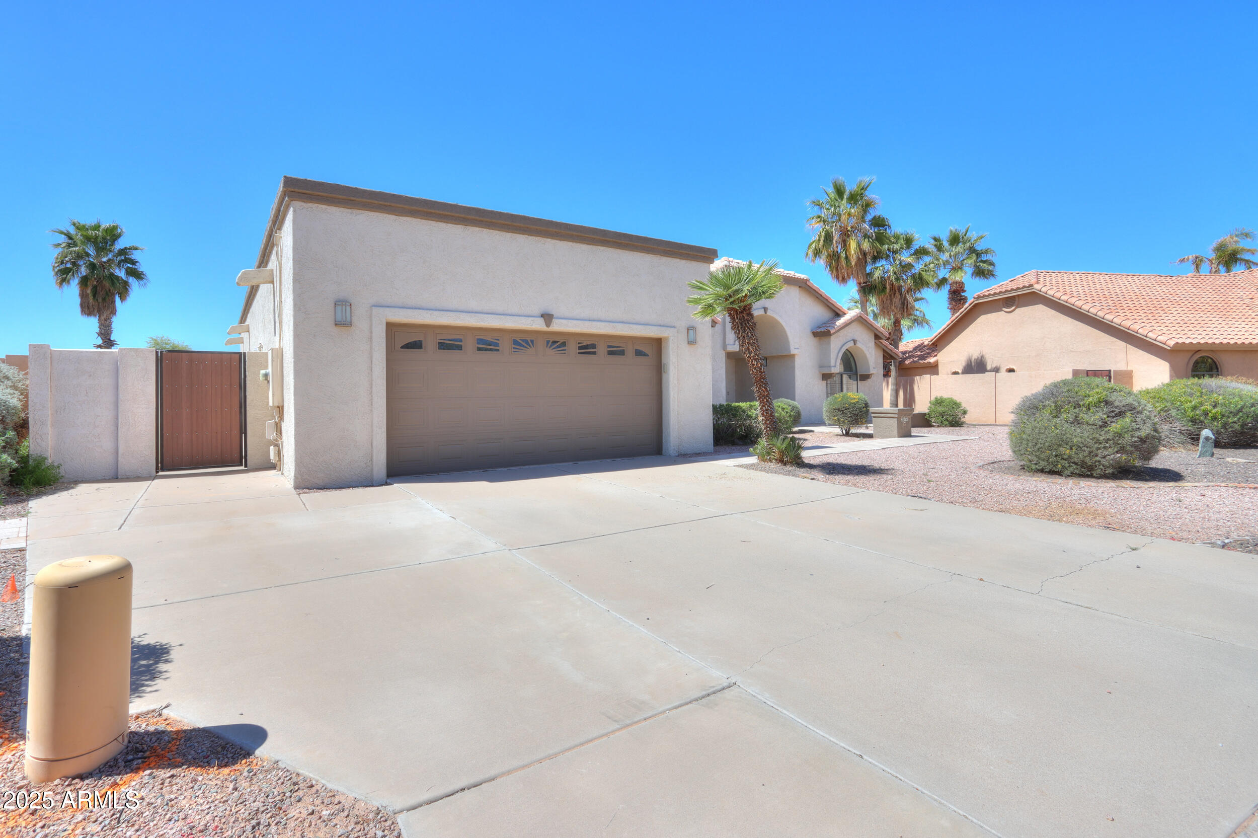 CASA GRANDE LAKES - Residential