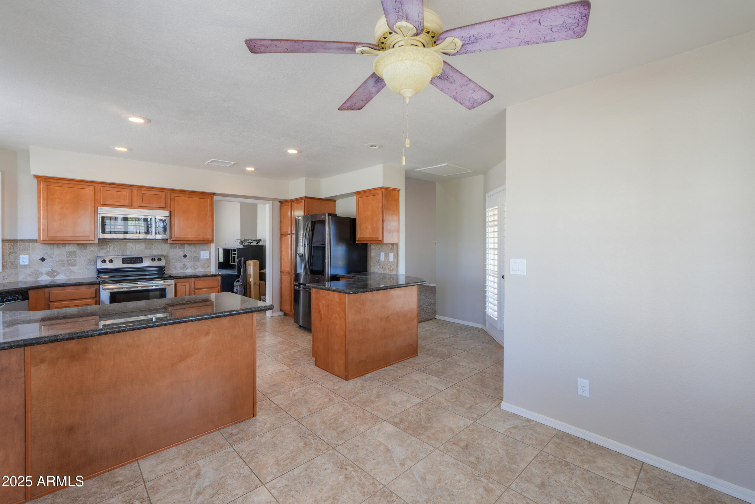 CASA GRANDE LAKES - Residential