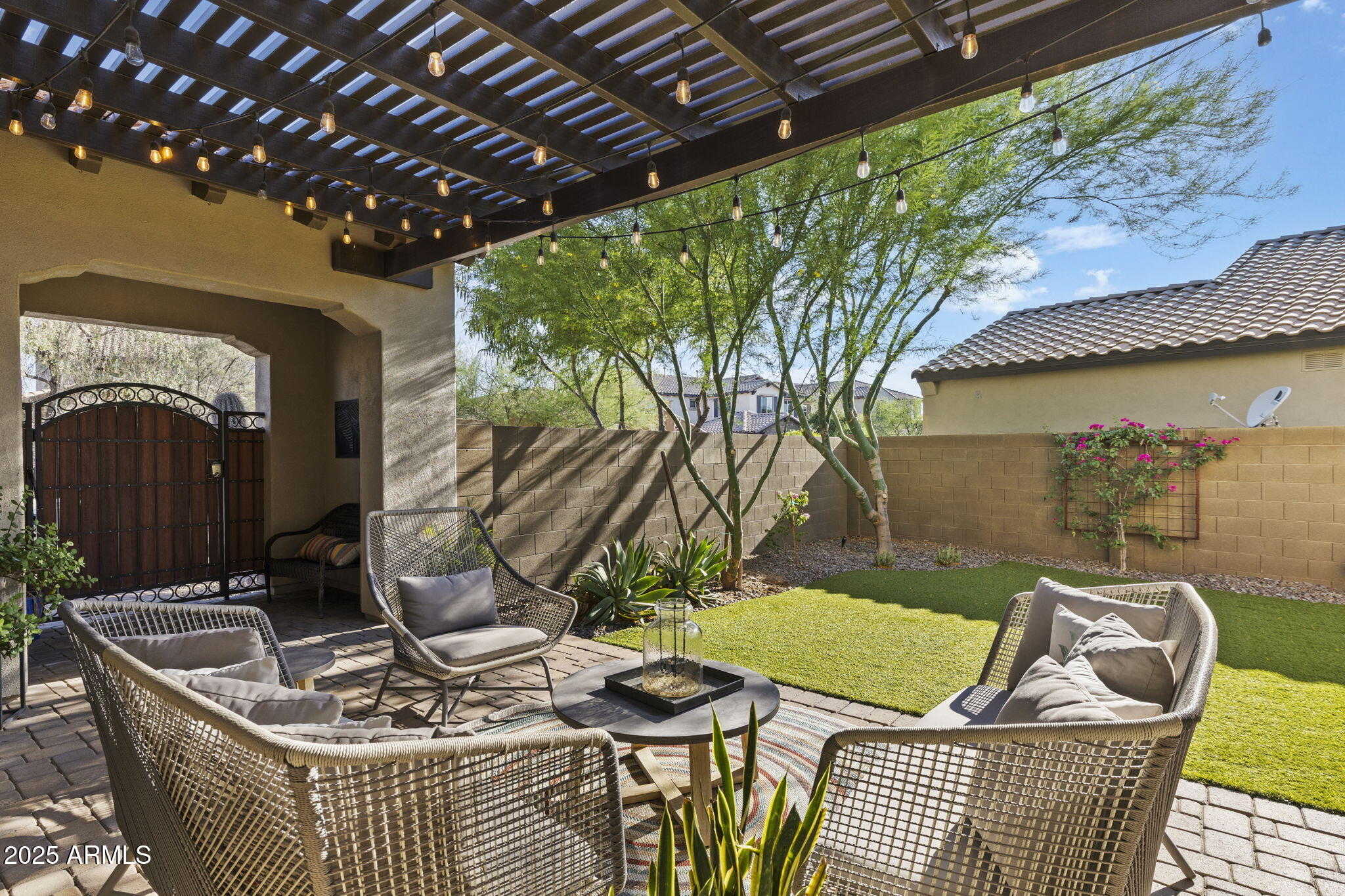 DESERT RIDGE SUPERBLOCK 11 PARCEL 3 - Residential