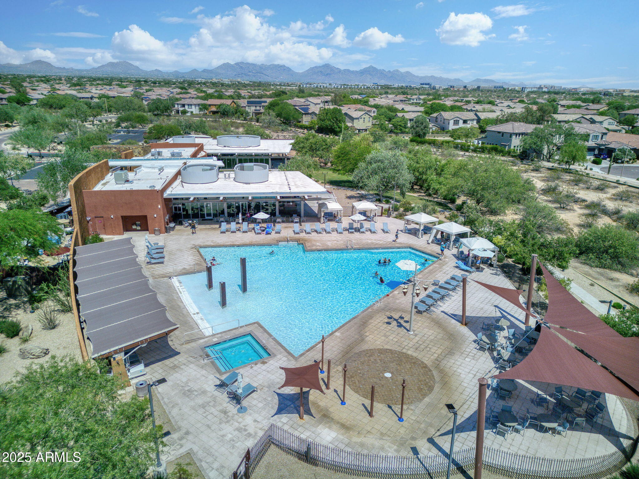 DESERT RIDGE SUPERBLOCK 11 PARCEL 3 - Residential