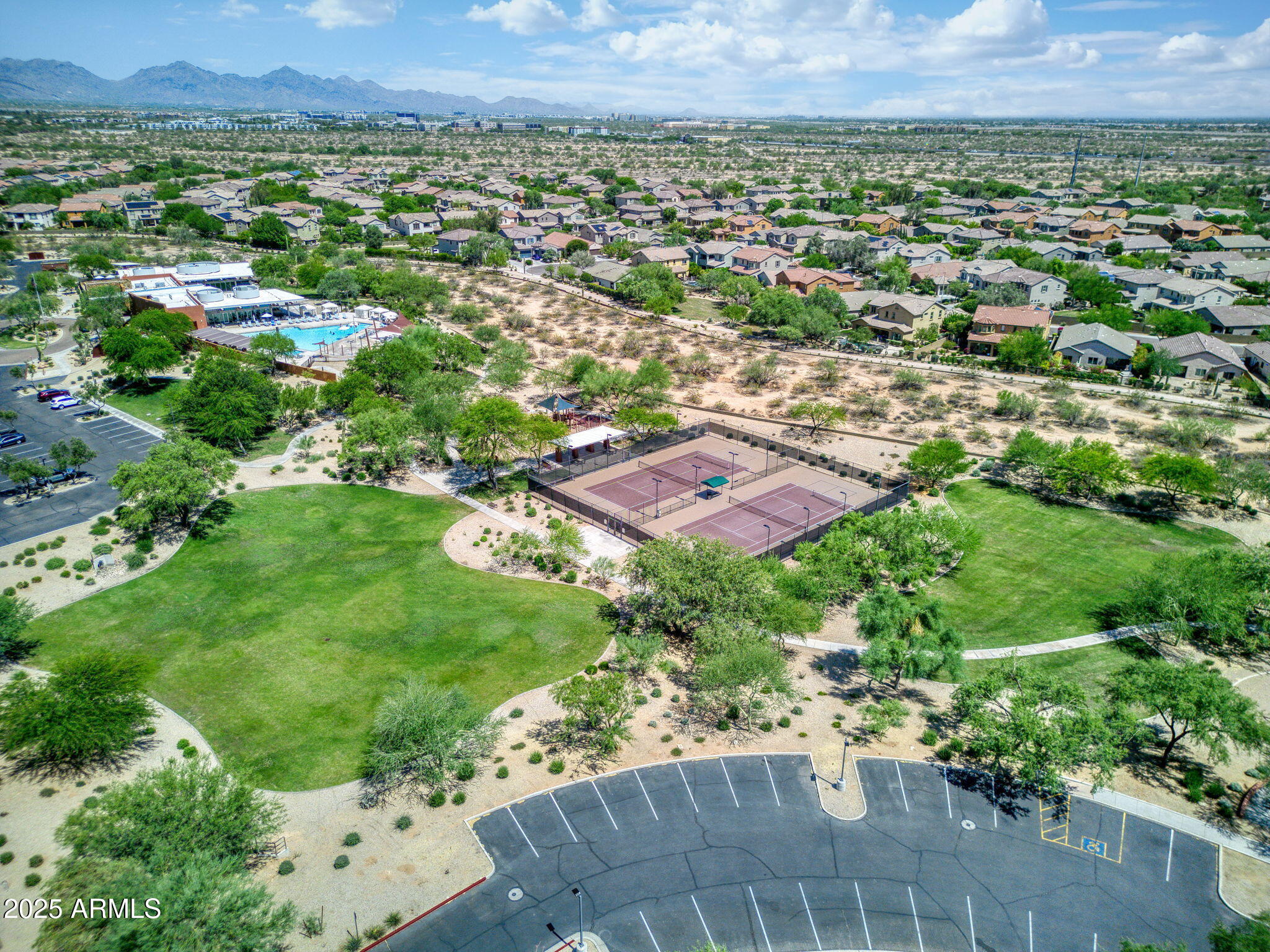 DESERT RIDGE SUPERBLOCK 11 PARCEL 3 - Residential