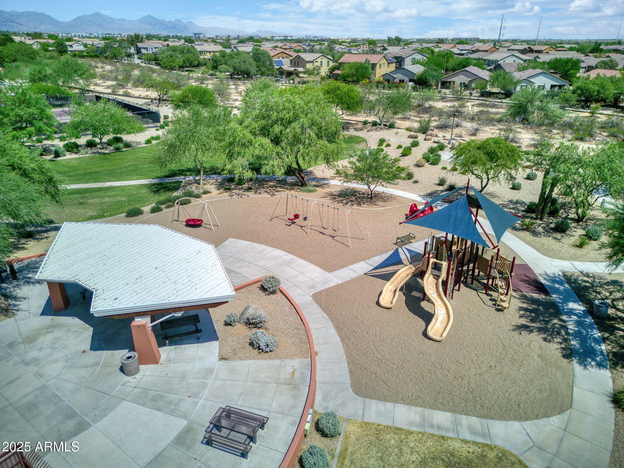 DESERT RIDGE SUPERBLOCK 11 PARCEL 3 - Residential