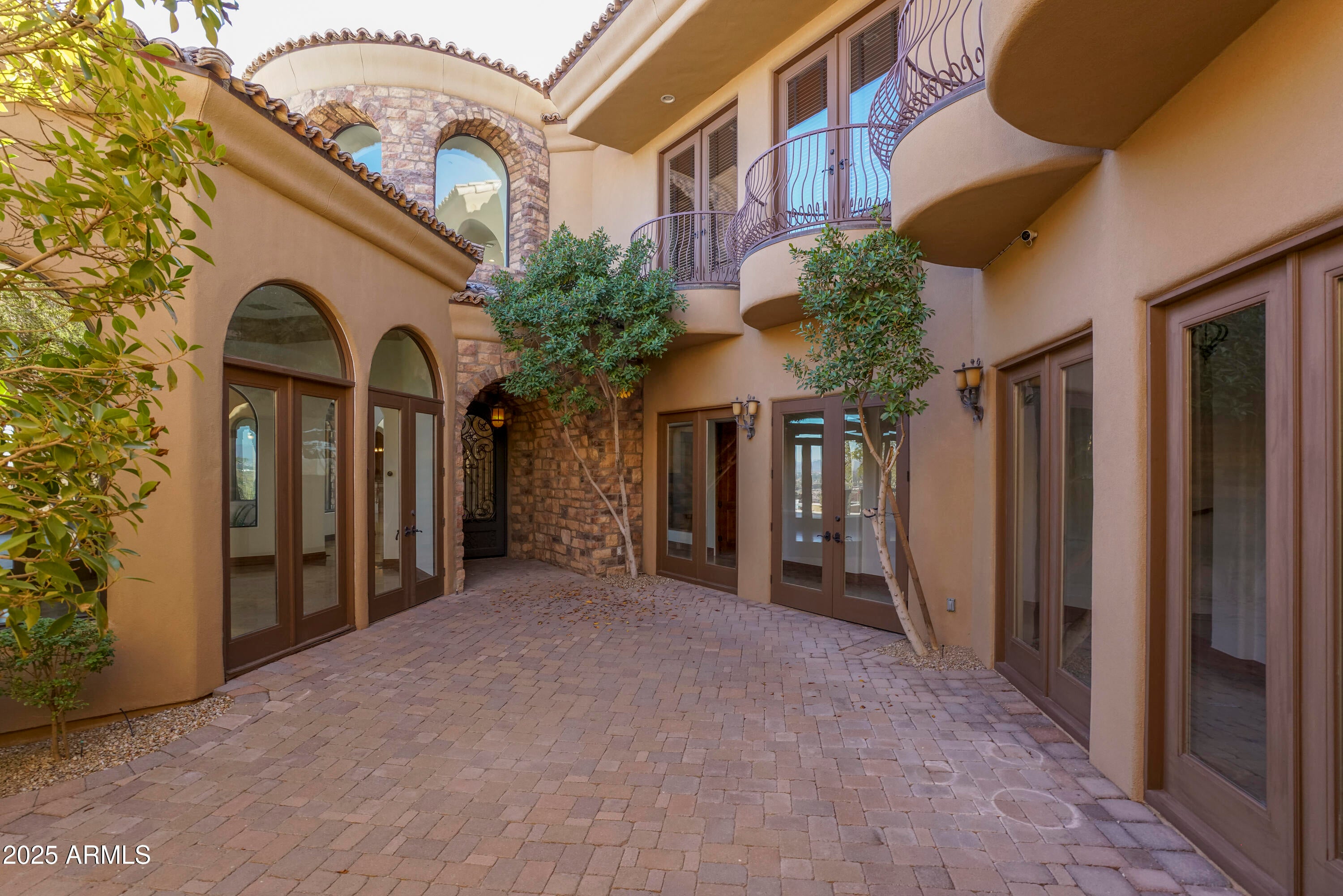 PANAROMA ESTATES - Residential