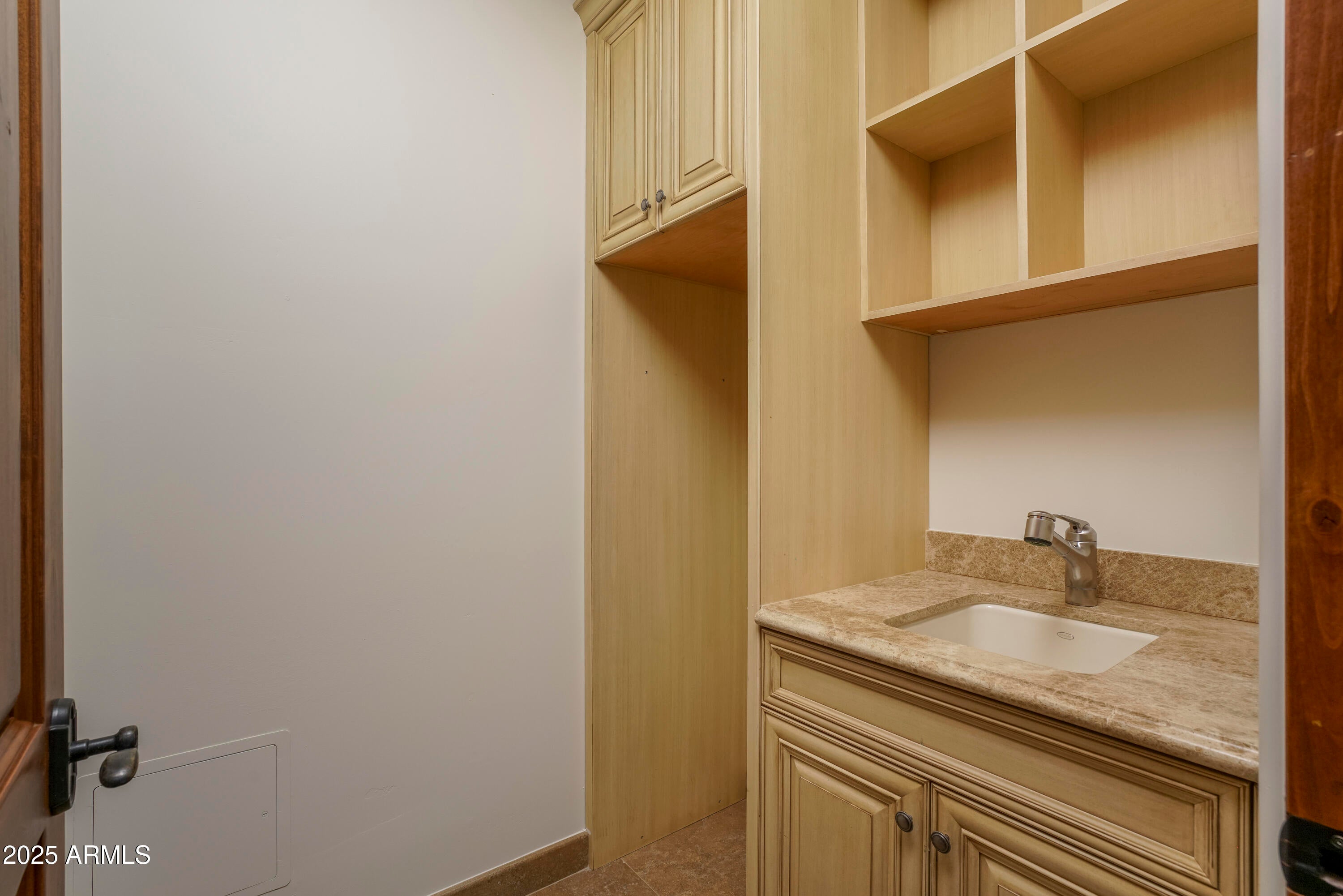 PANAROMA ESTATES - Residential