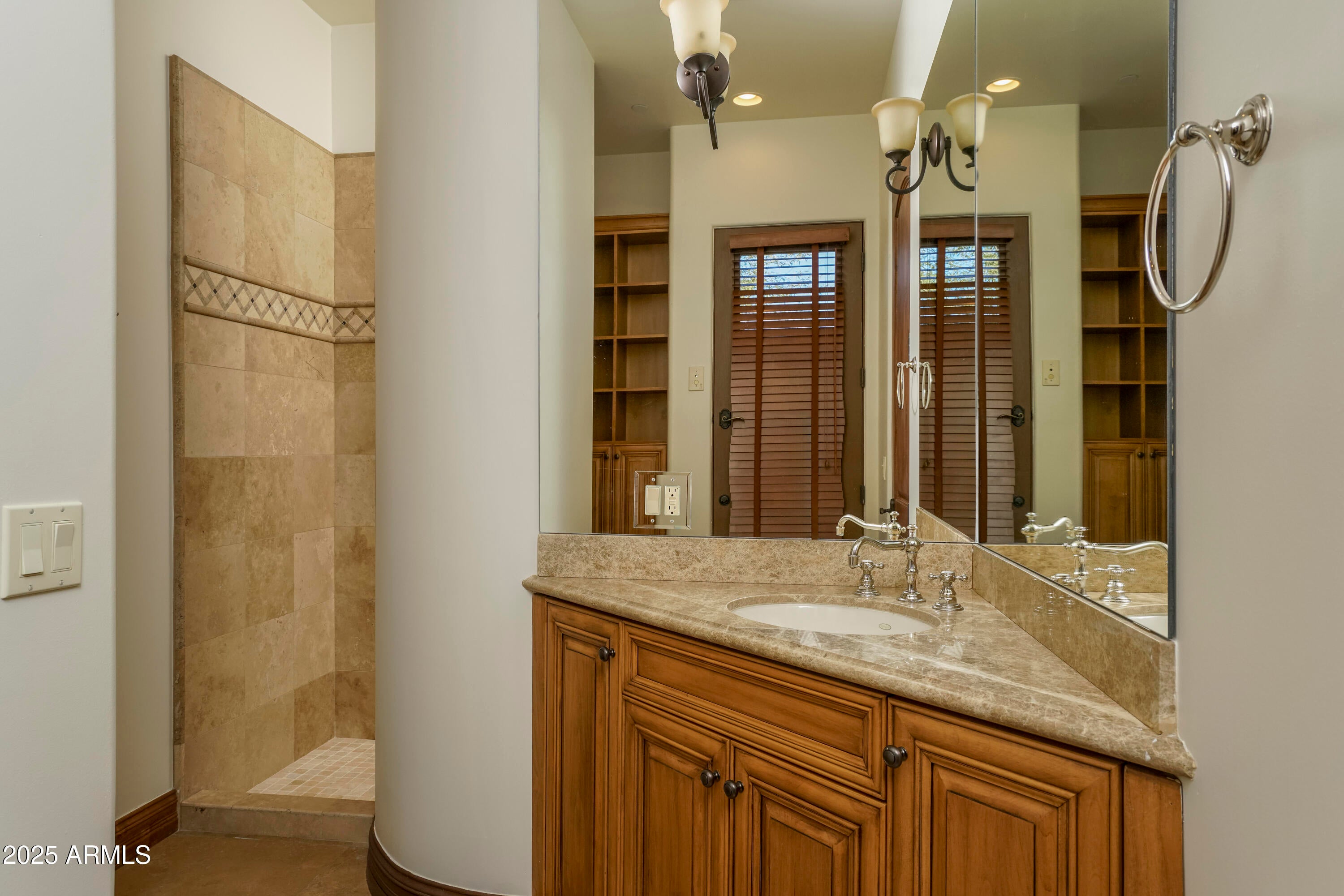 PANAROMA ESTATES - Residential