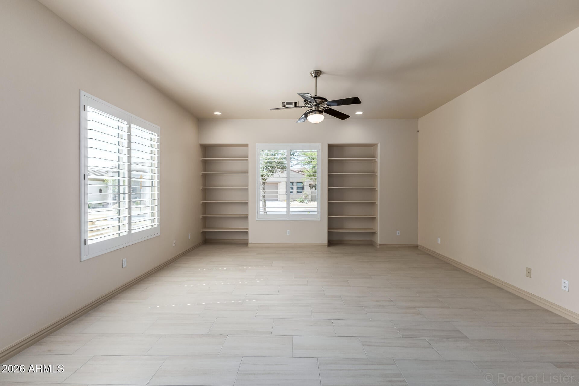PALM VALLEY PHASE 2 PARCEL 6 - Residential